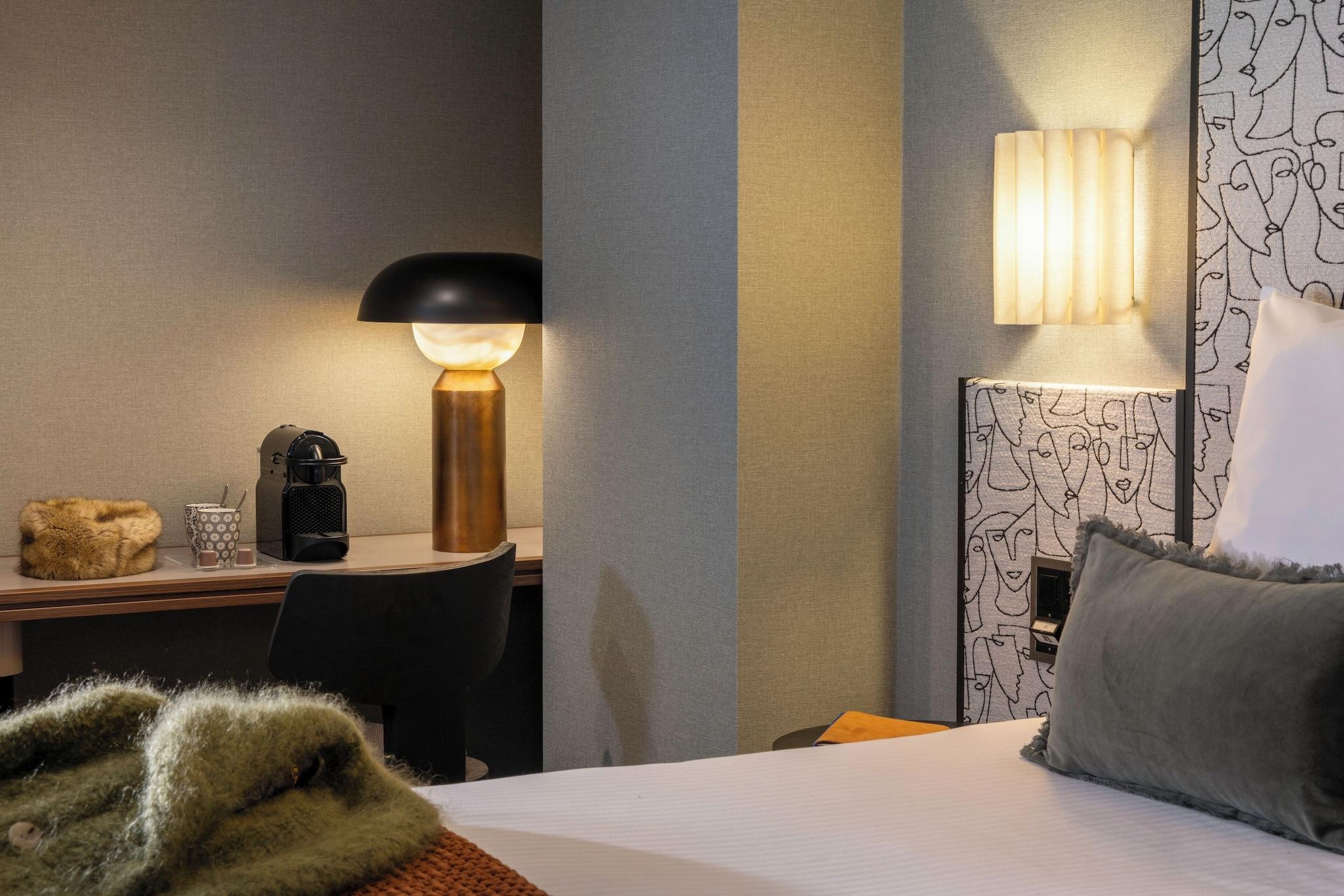 Junior Suite King Size Bed