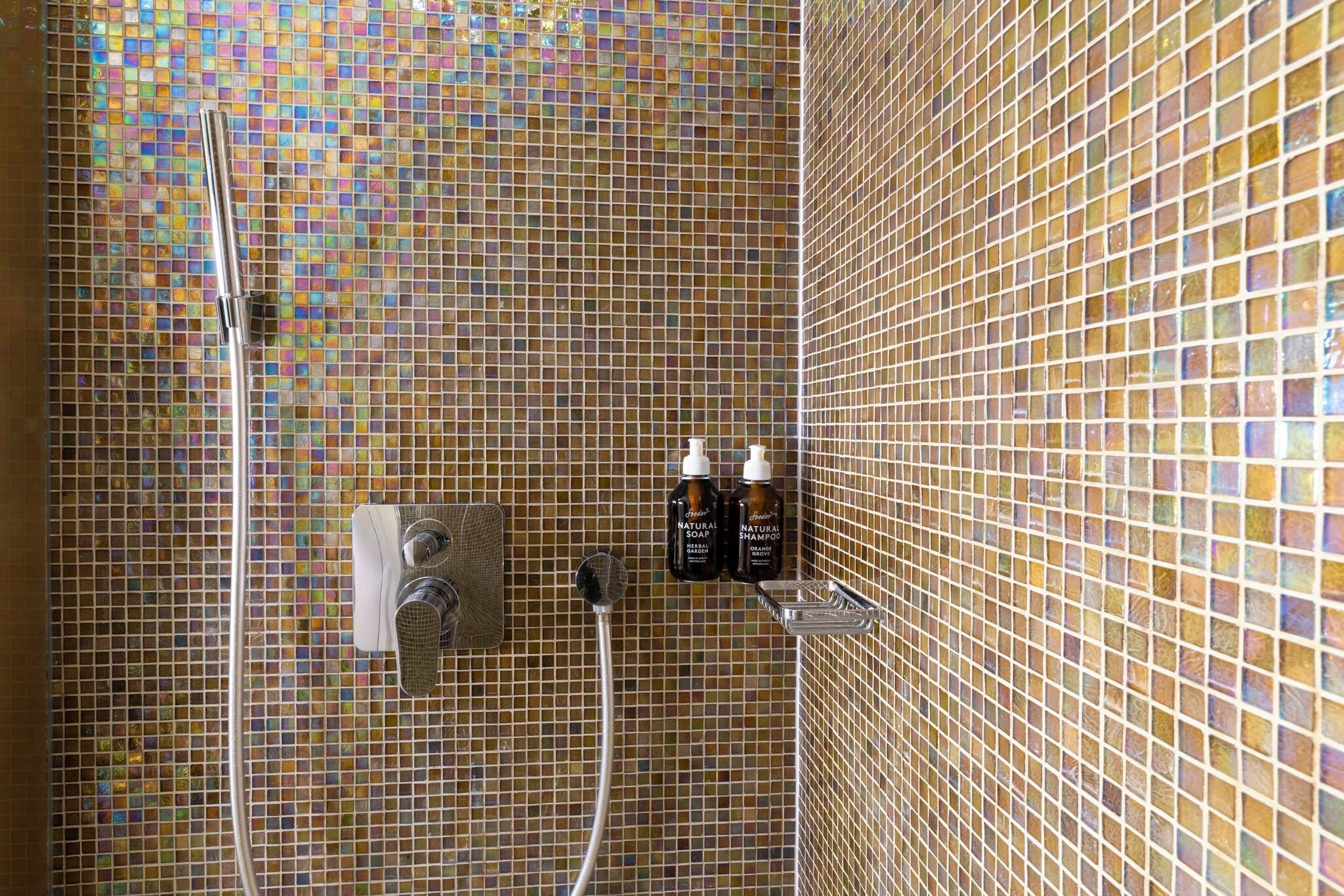 Junior Suite King Size Bed