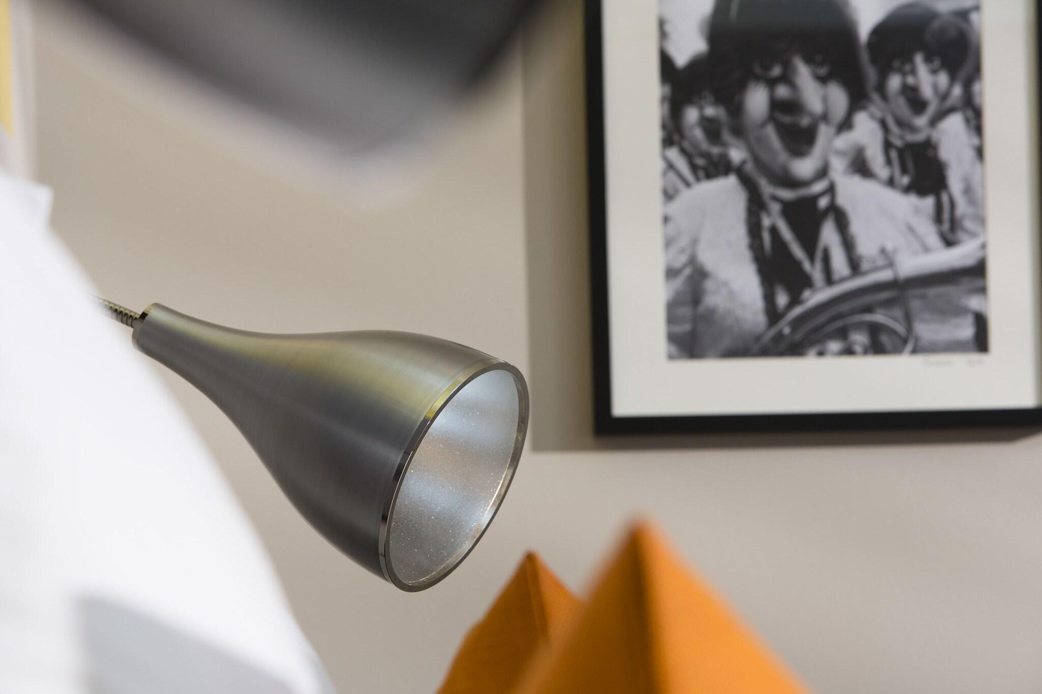 Double Queen Size Bed