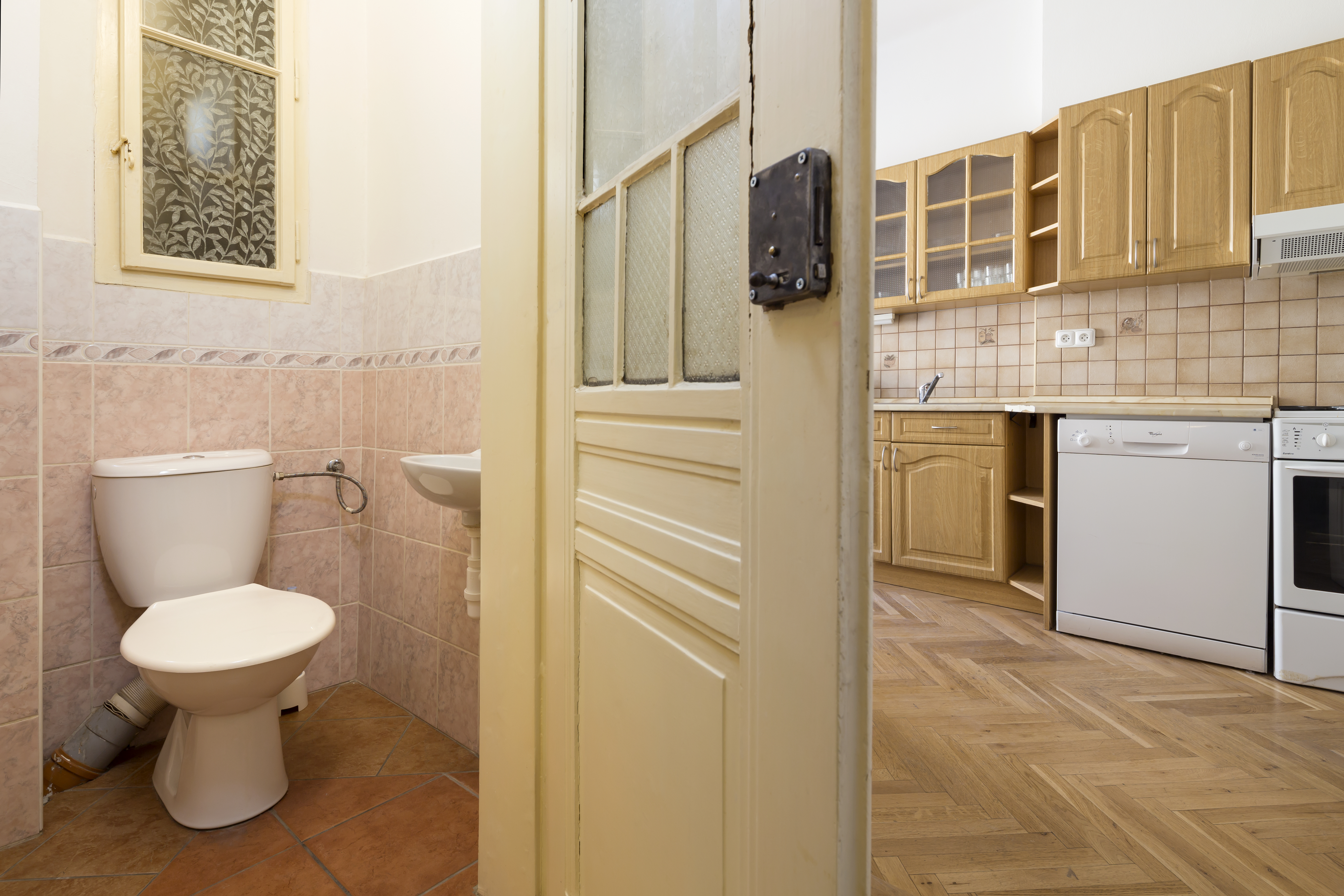 Family Room Capacity 10