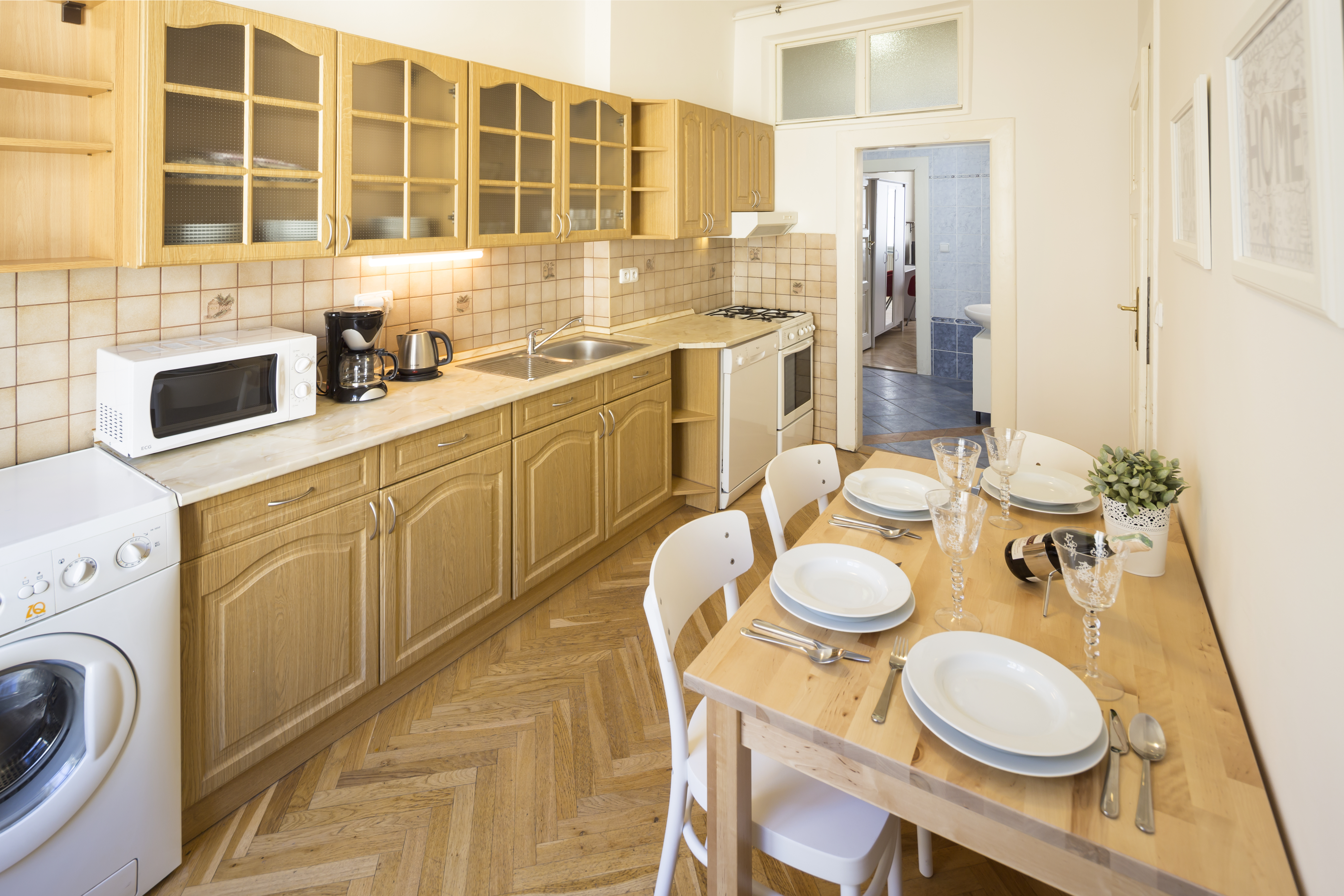 Family Room Capacity 10