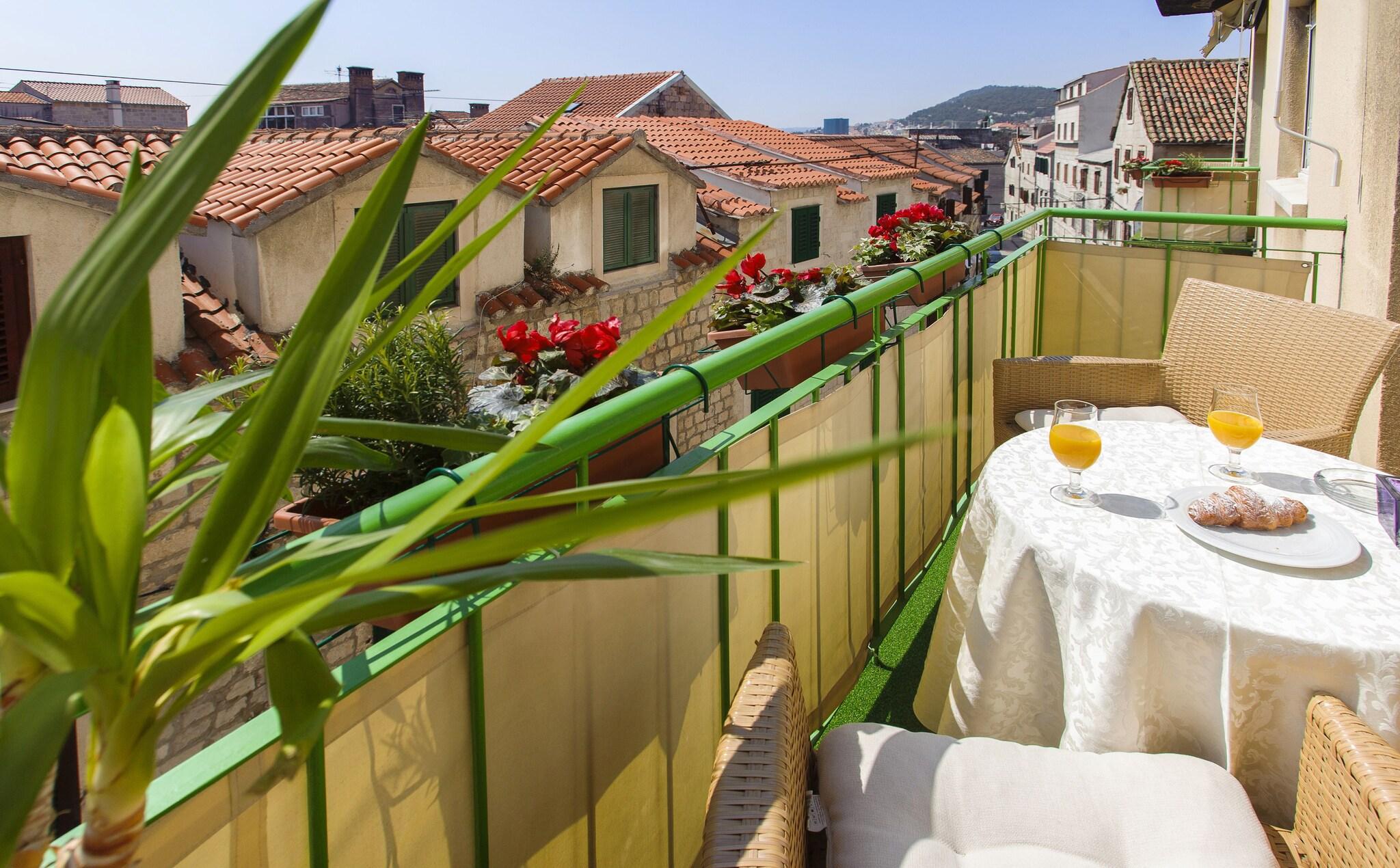 Double Superior Queen Bed