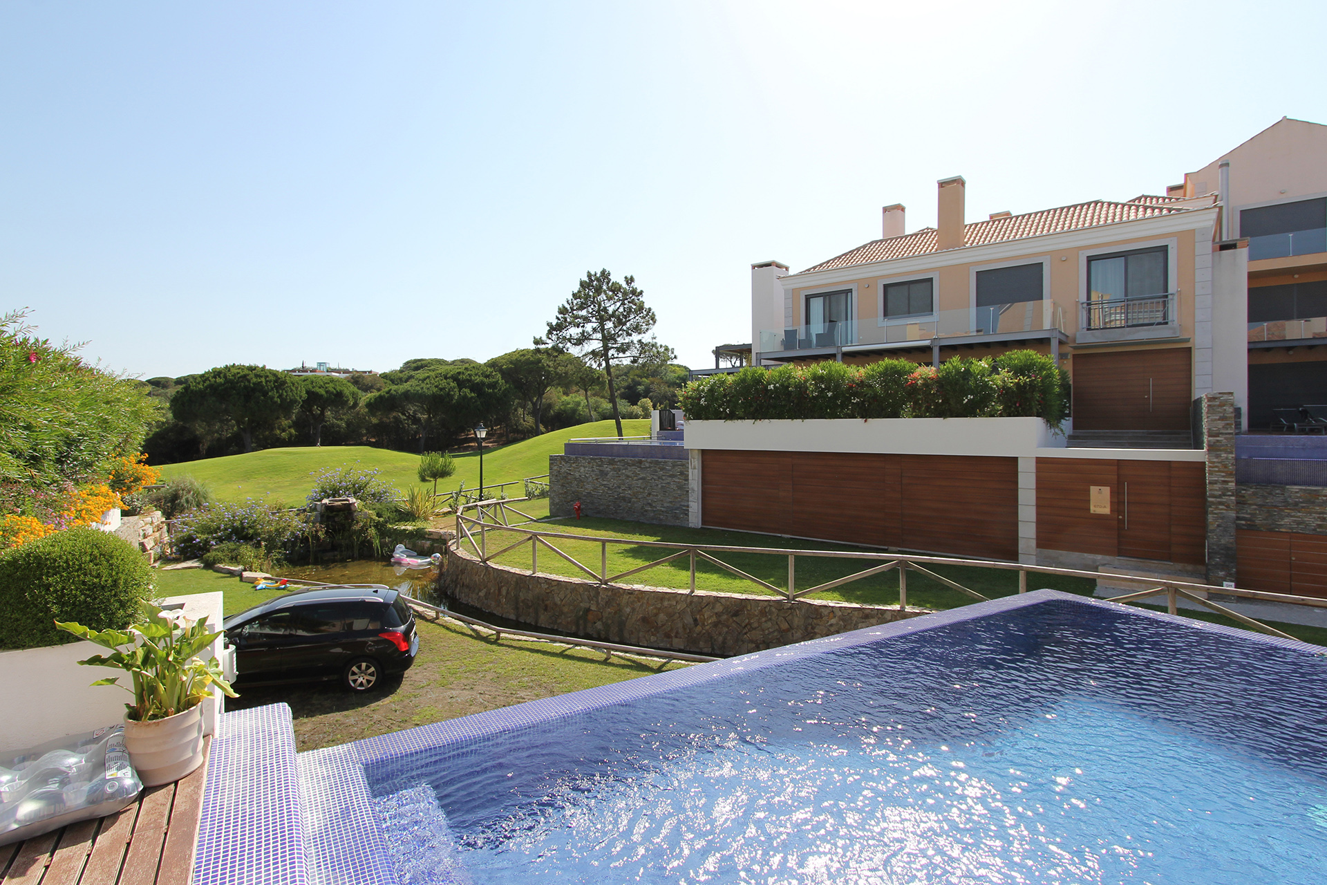 Townhome Three Bedrooms with Private Pool