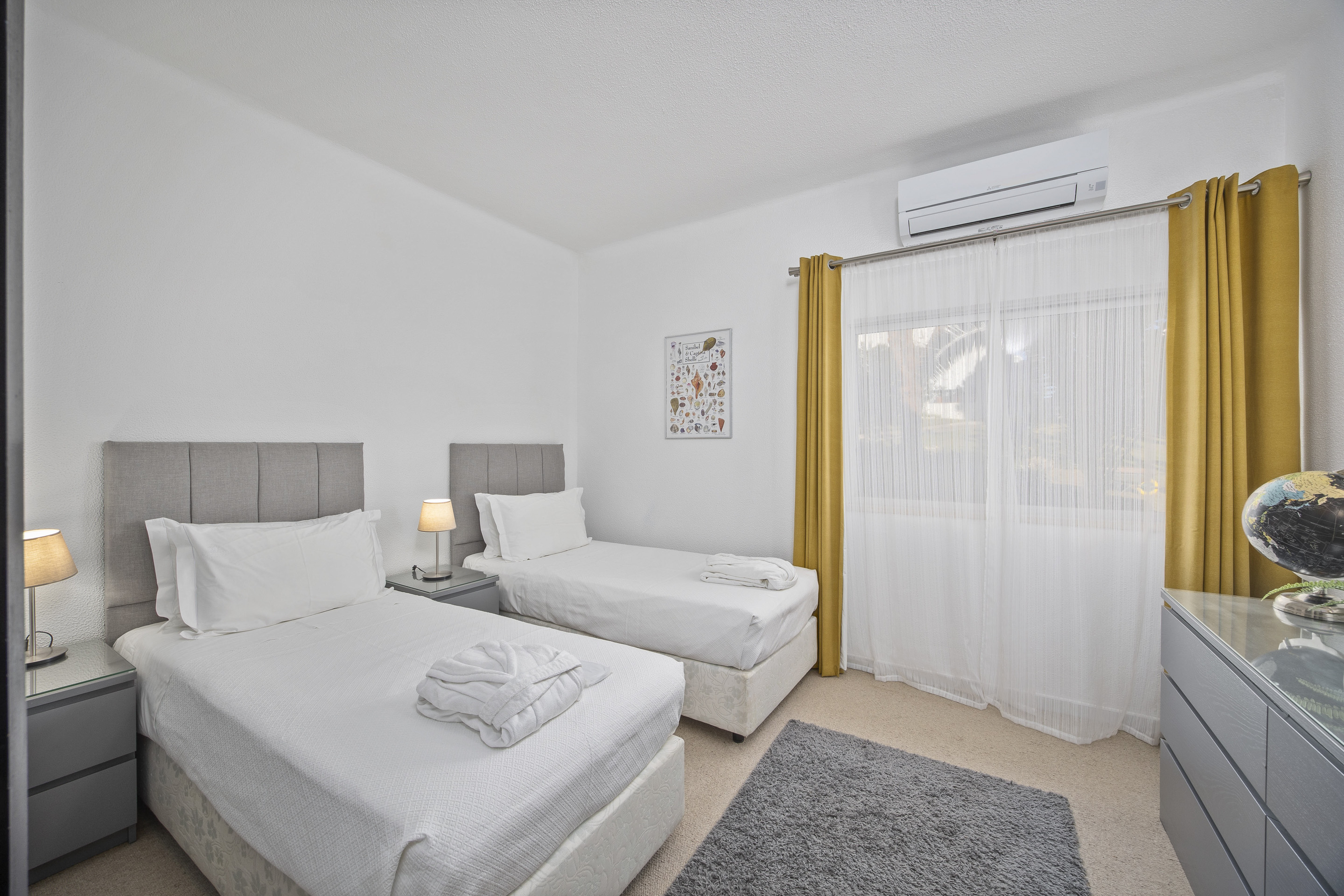 Apartment Three Bedrooms Two Bathrooms