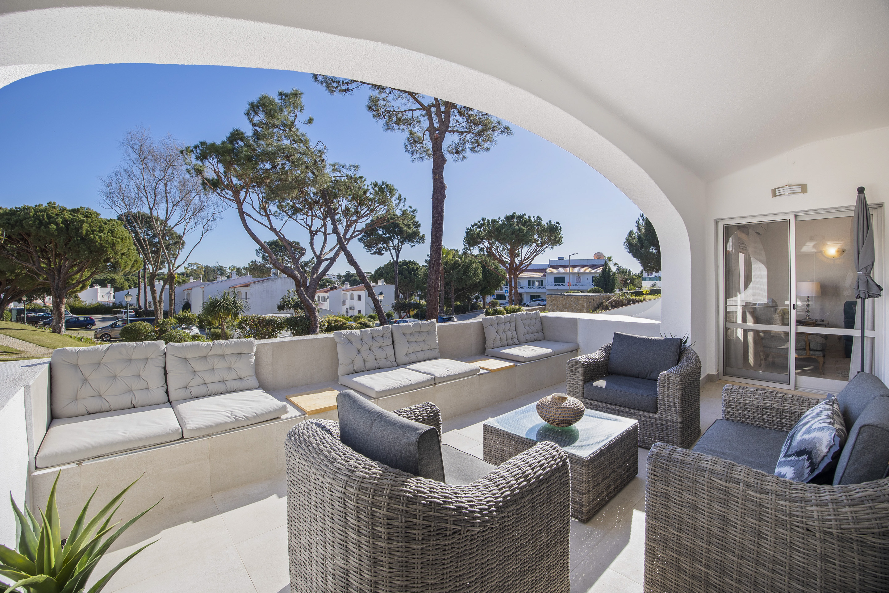 Apartment Three Bedrooms Two Bathrooms