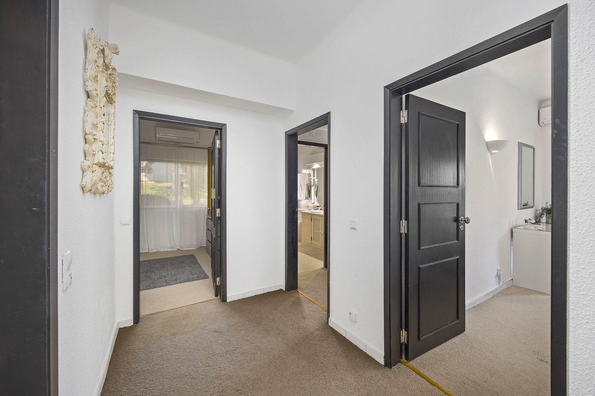 Apartment Three Bedrooms Two Bathrooms