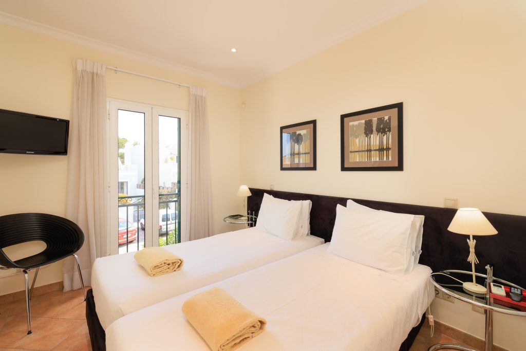 Townhome Superior Three Bedrooms