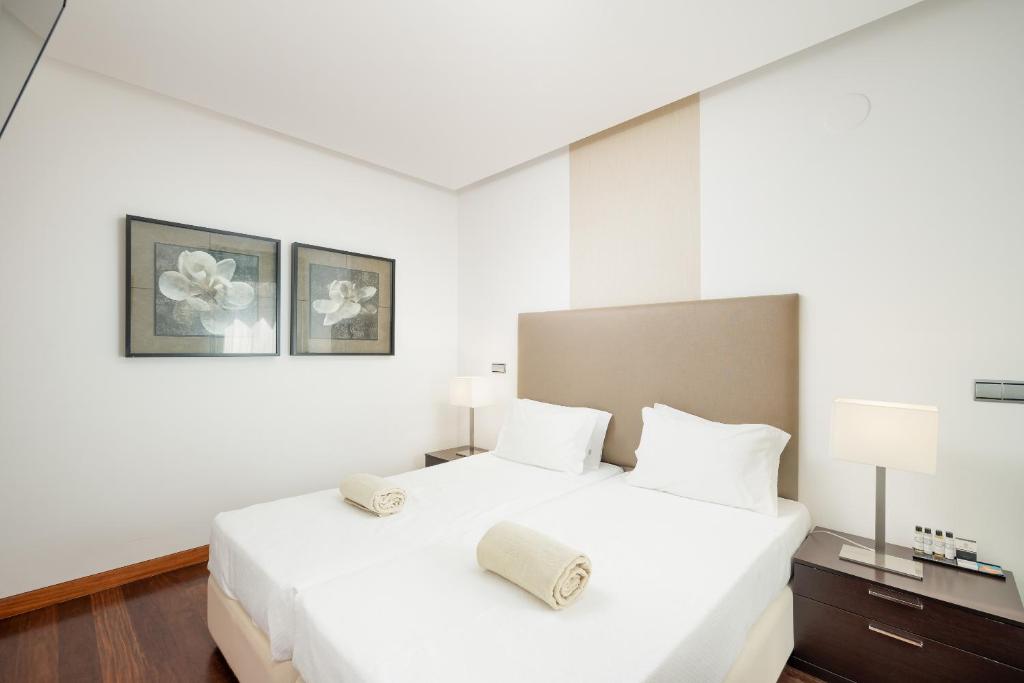 Apartment Deluxe with Private Pool