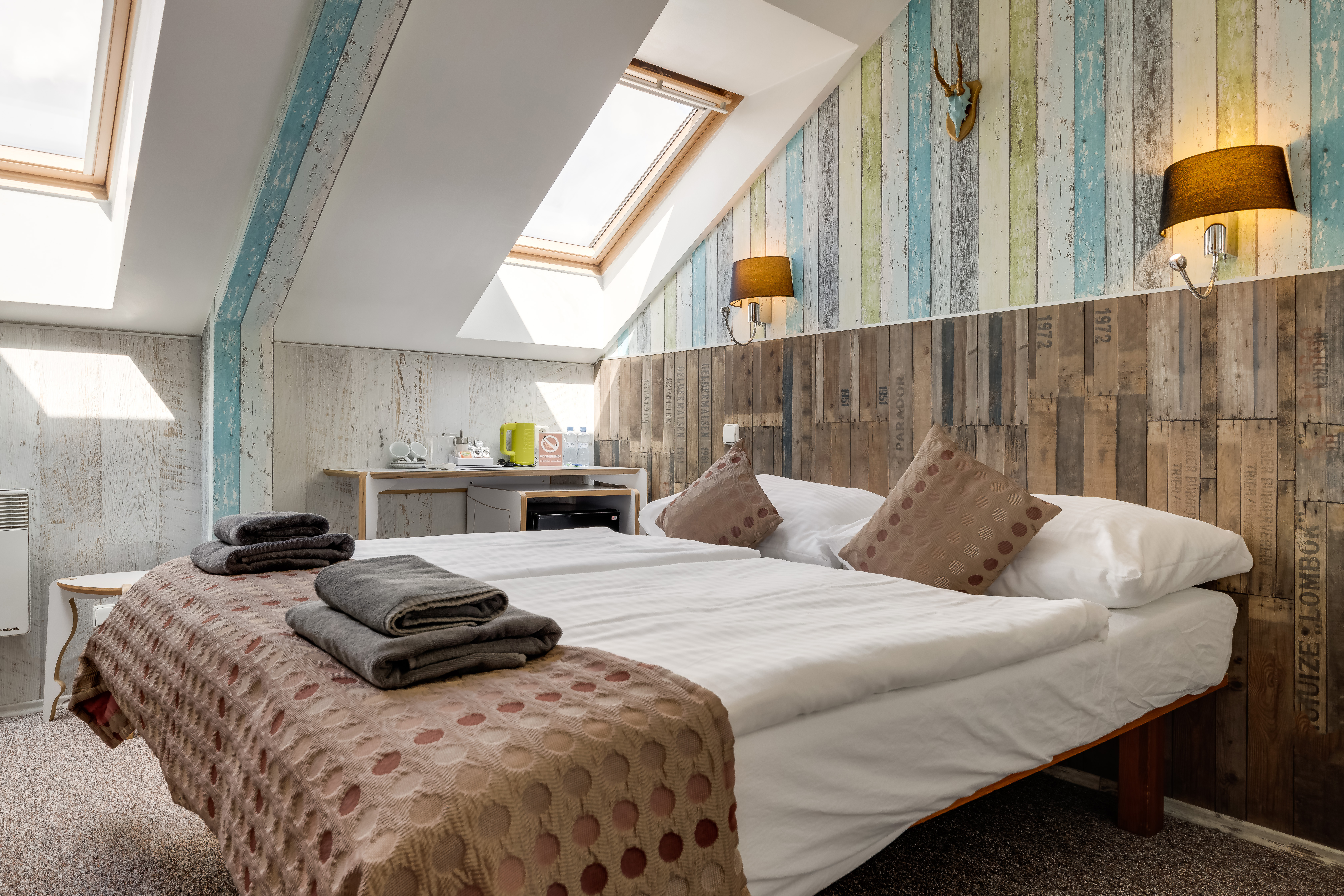 Double or Twin Standard