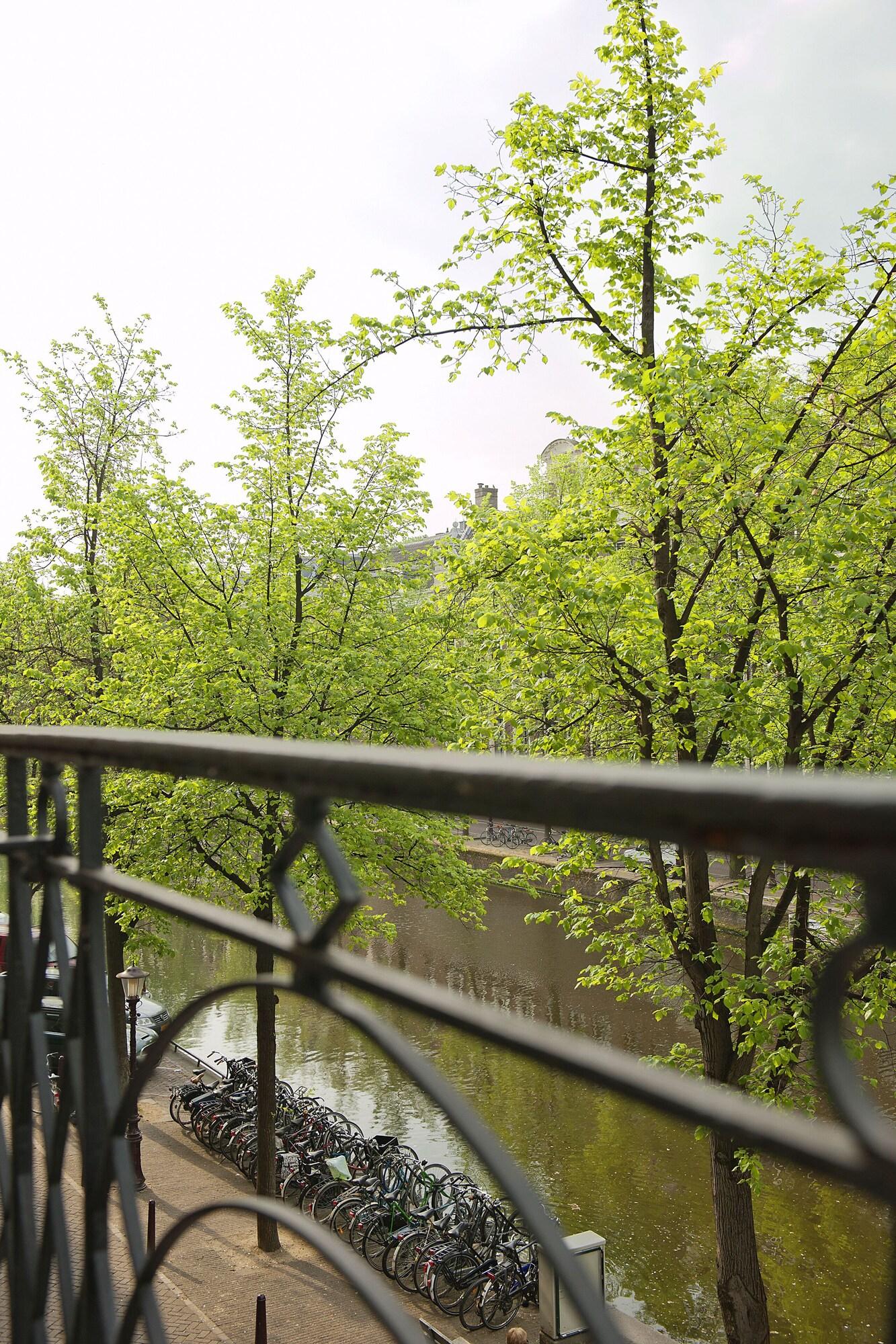 Double Deluxe Two Beds