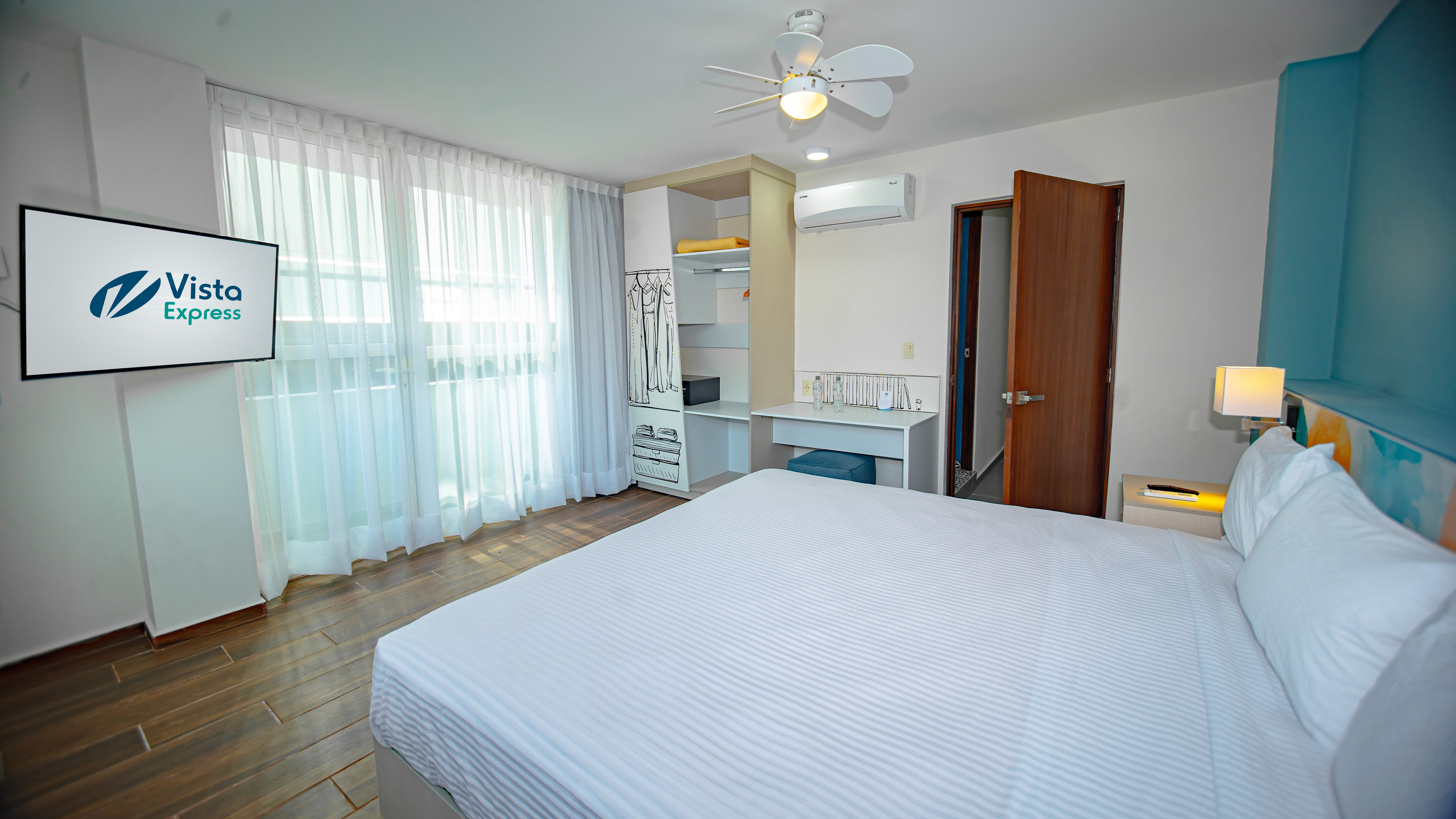 Suite Accessible with Kitchenette