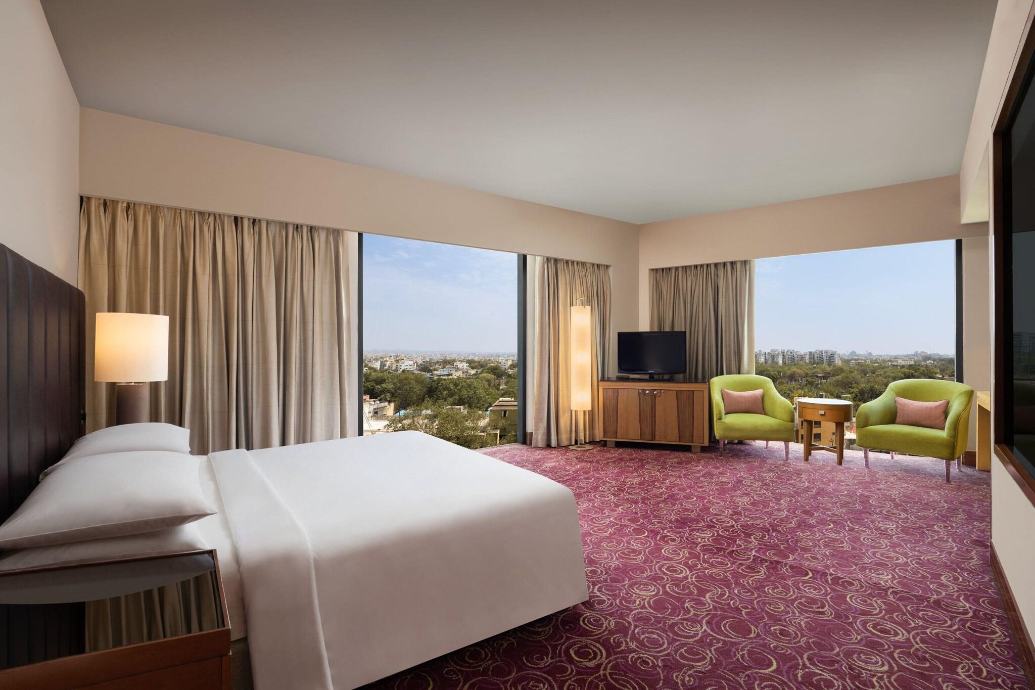 Double Superior King Bed