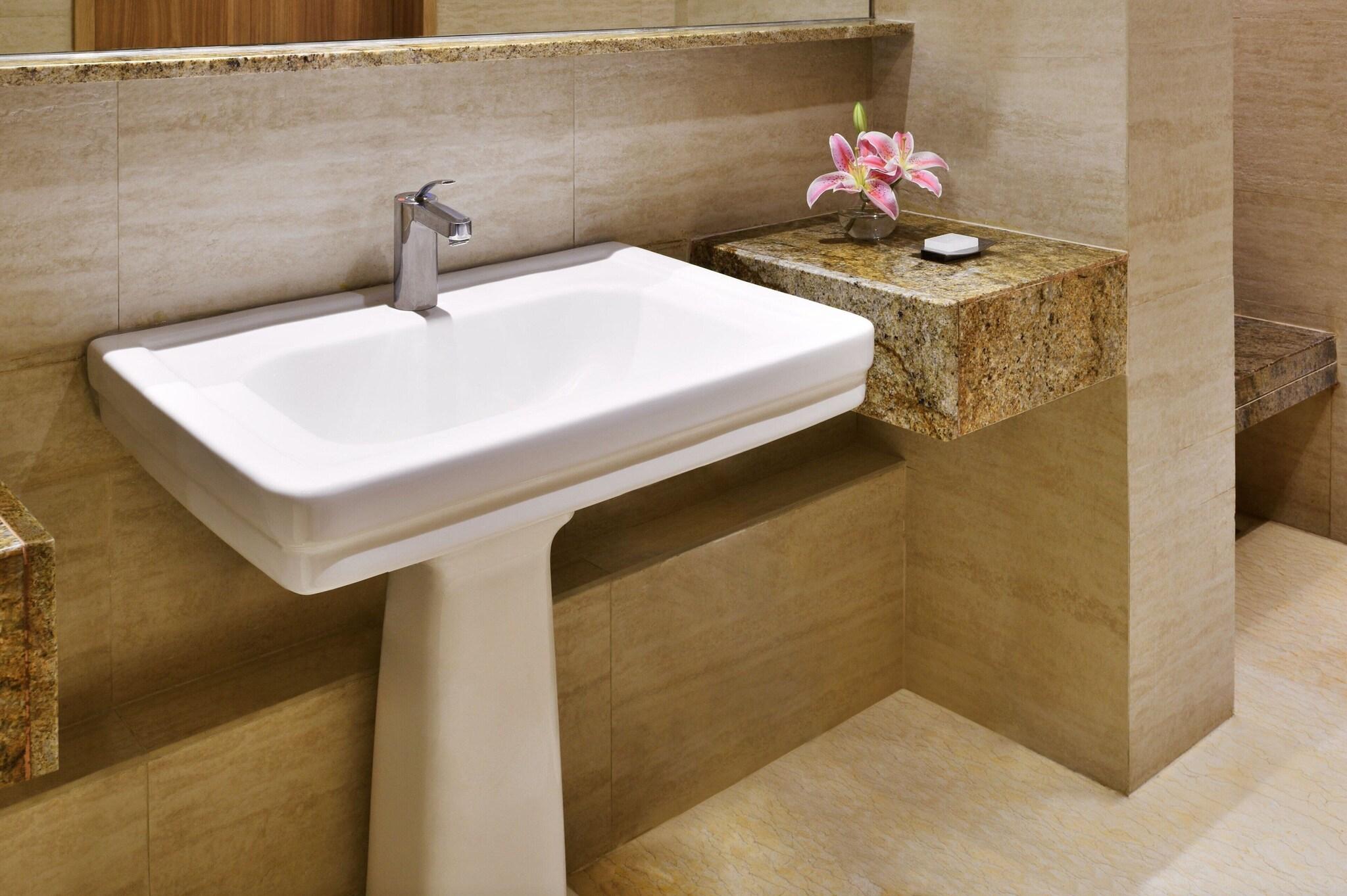 Double Pool View King Bed