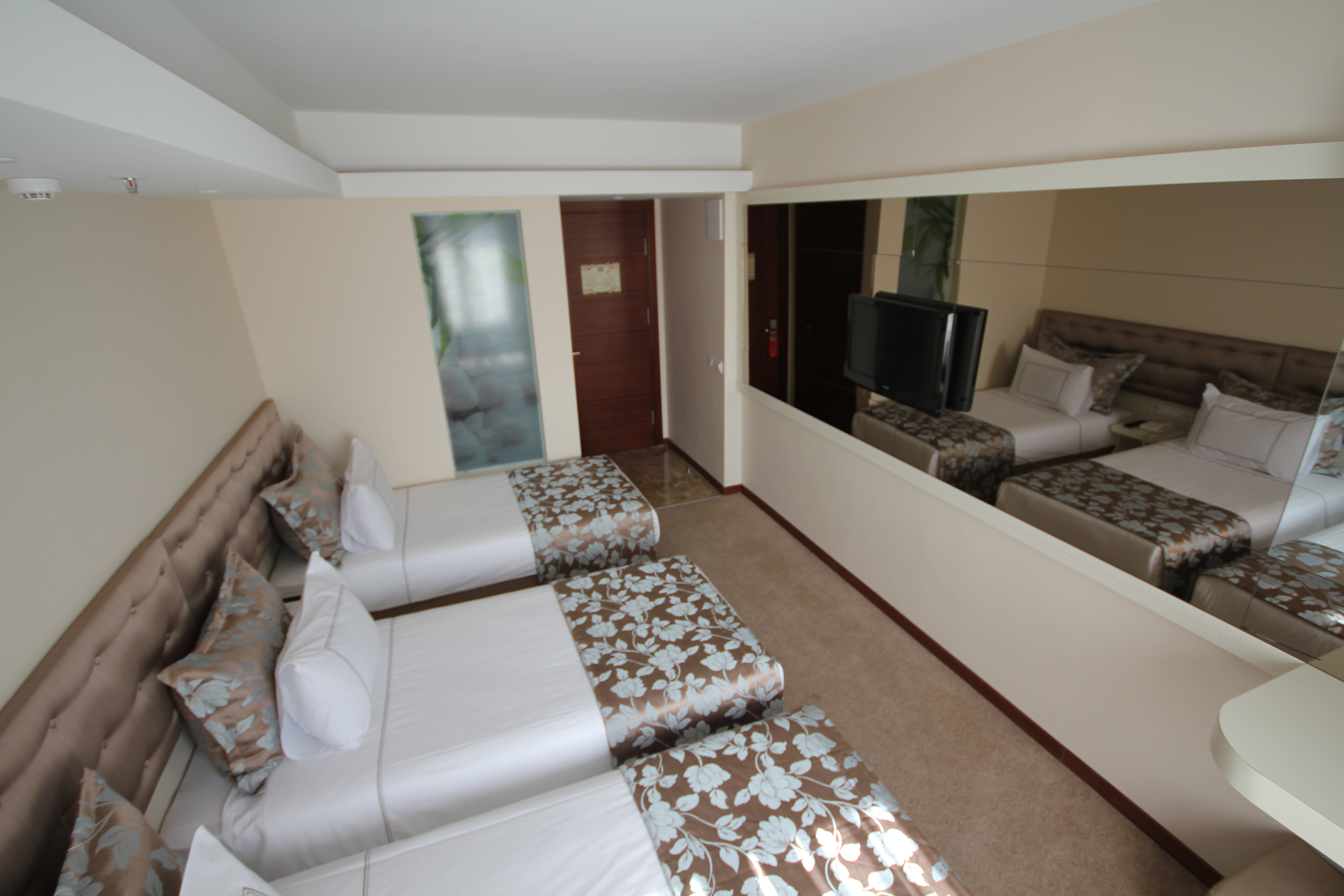 Family Room Connecting Room