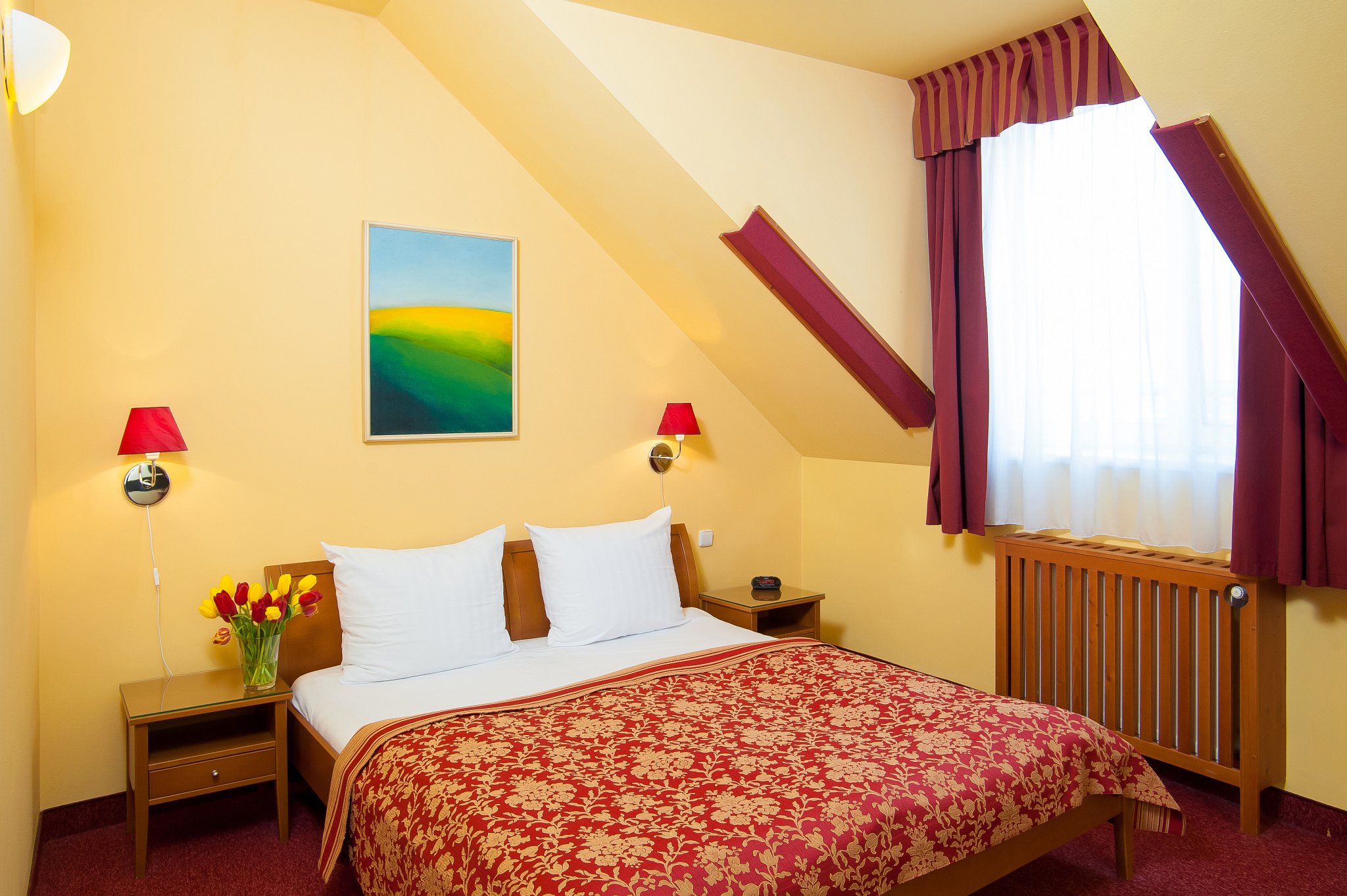 Double or Twin Standard