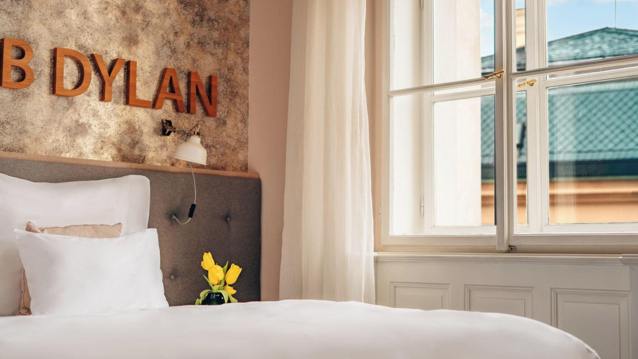 Junior Suite King Size Bed