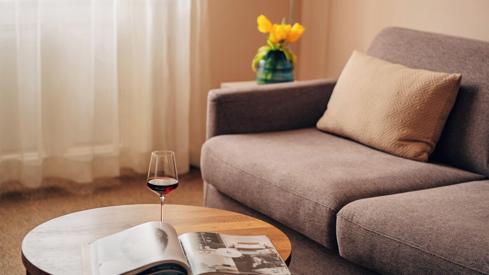 Junior Suite King Size Bed