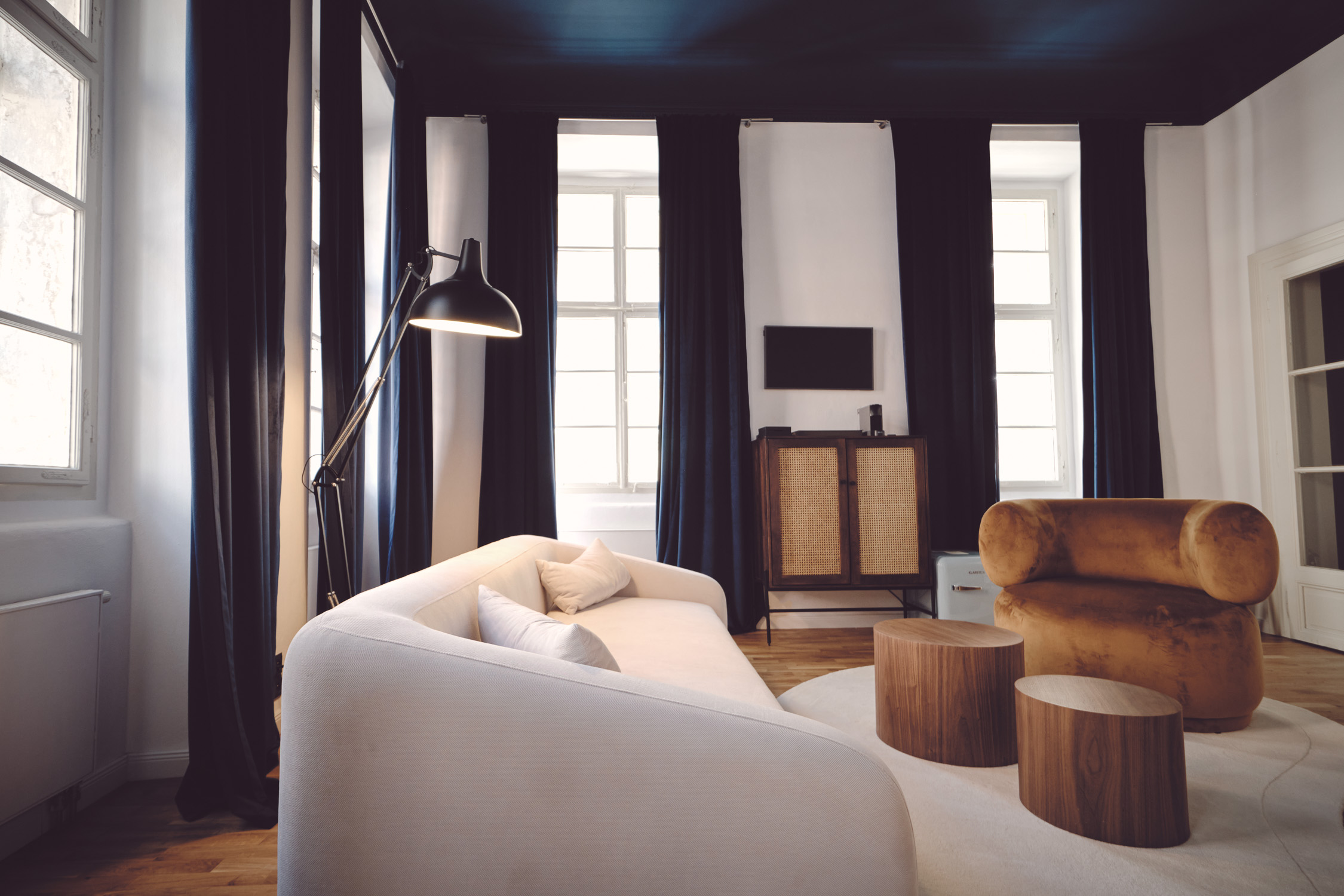 Double Deluxe King Bed