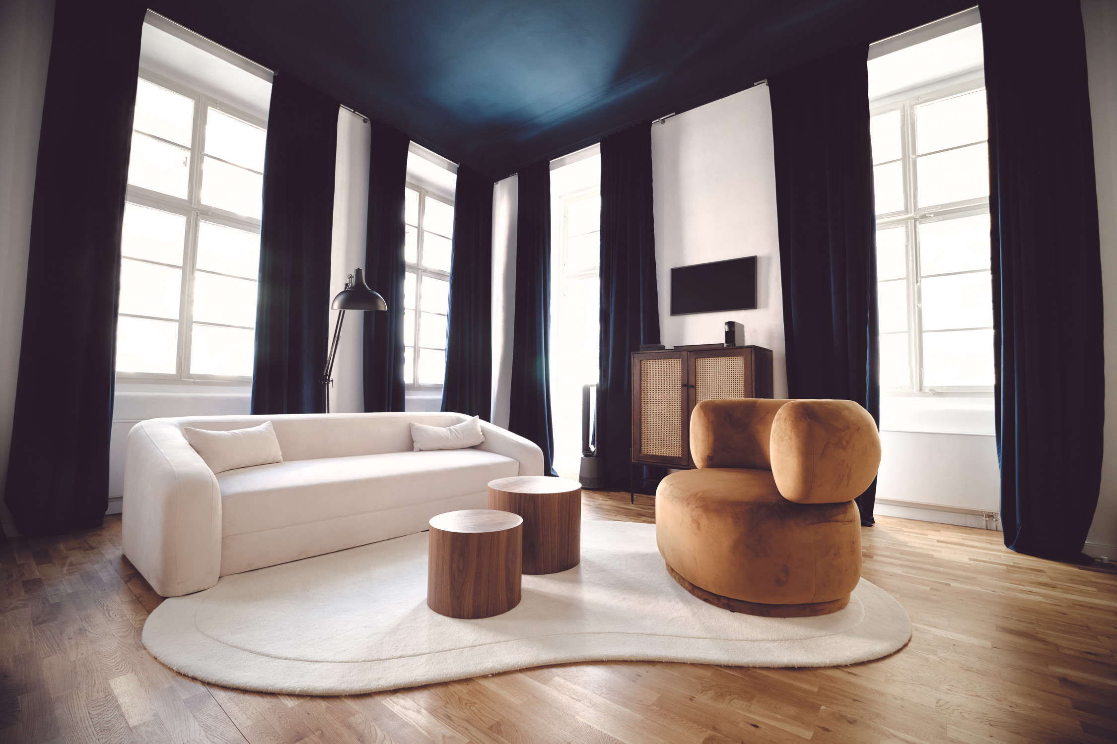 Double Deluxe King Bed