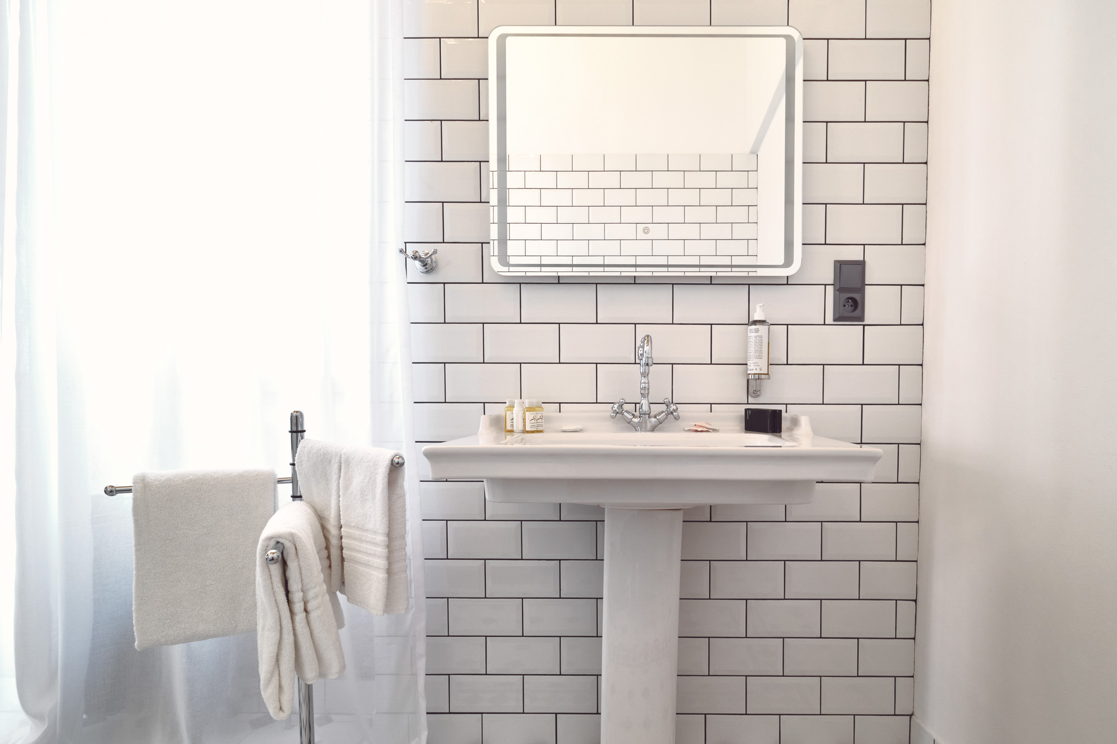 Double Deluxe King Bed