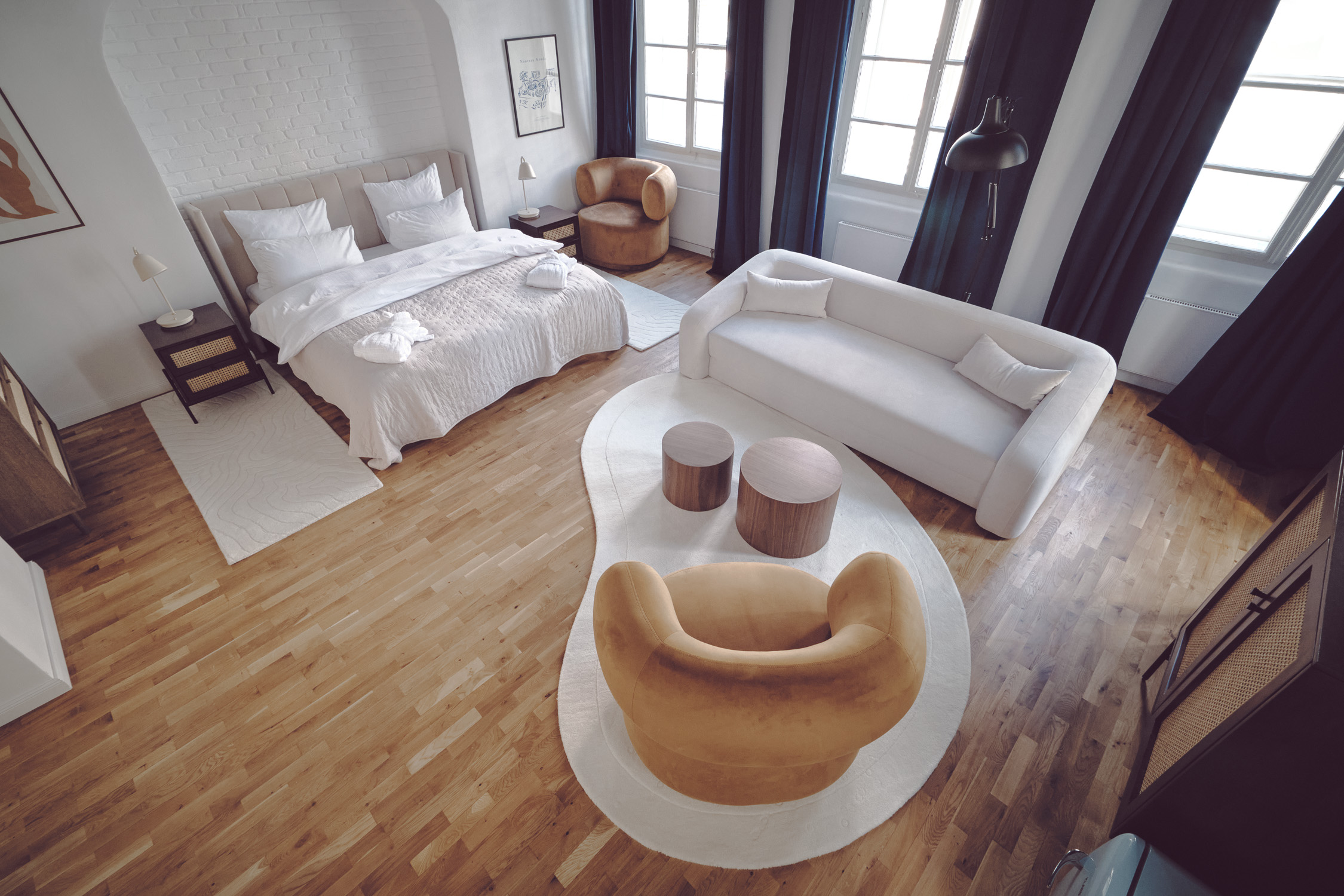 Double Deluxe King Bed