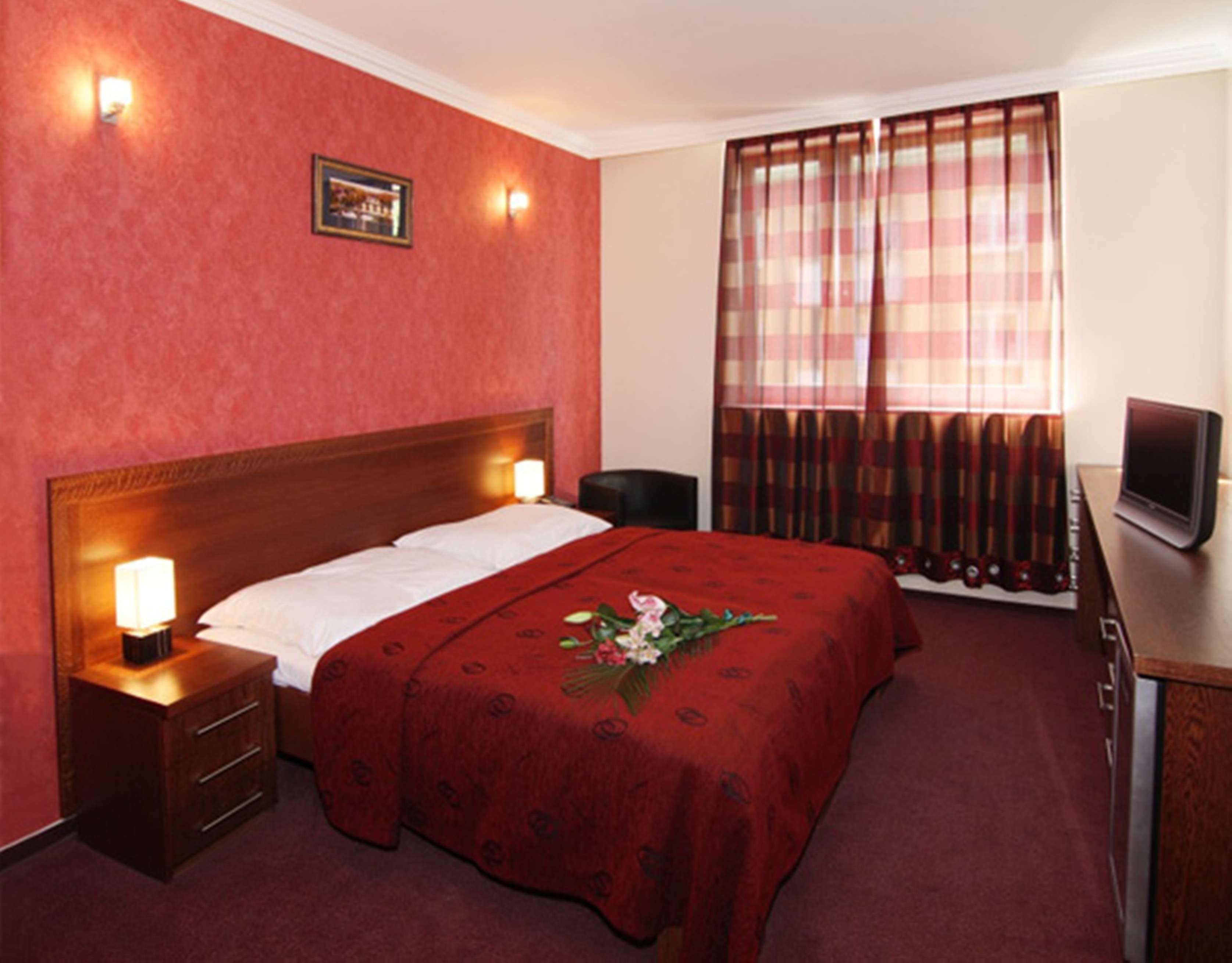 Double or Twin Standard