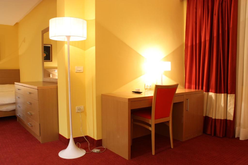 Family Room Standard