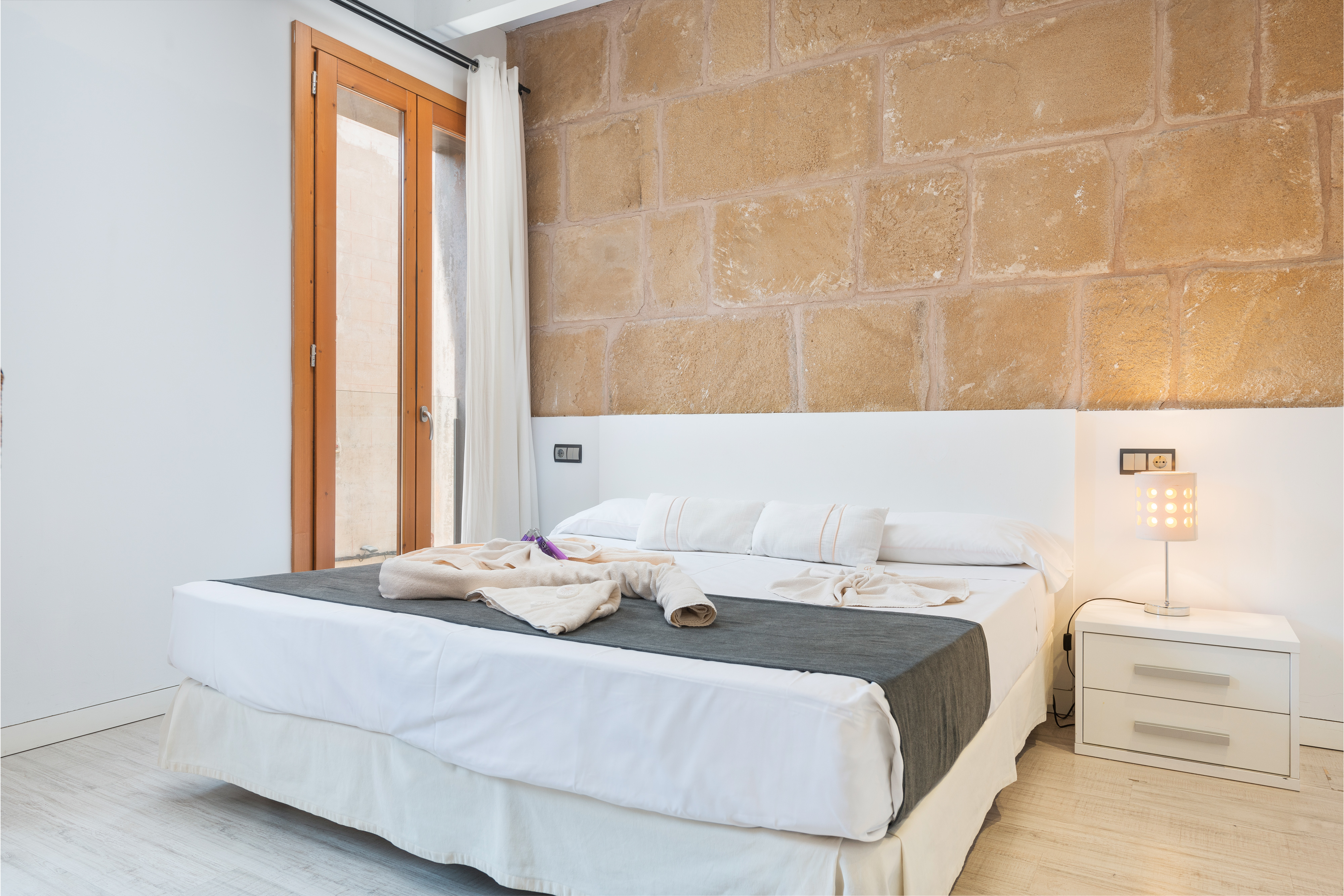 Double or Twin Standard