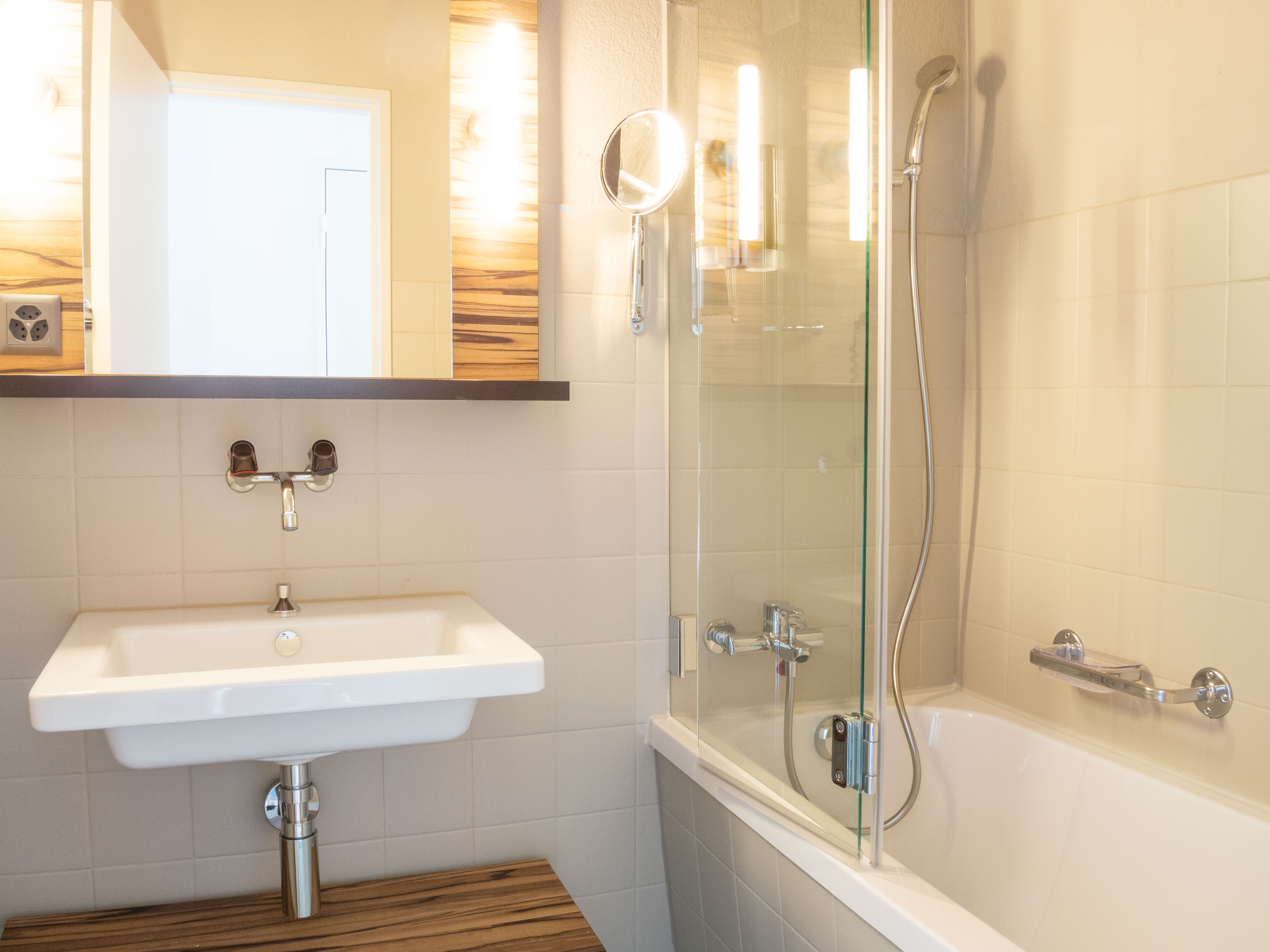 Double or Twin Lake View