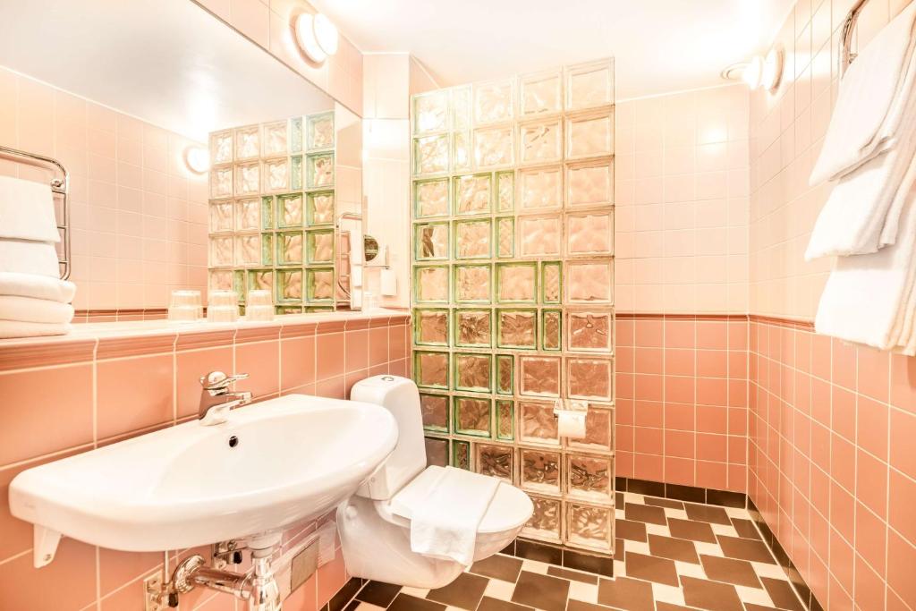 Family Room Standard