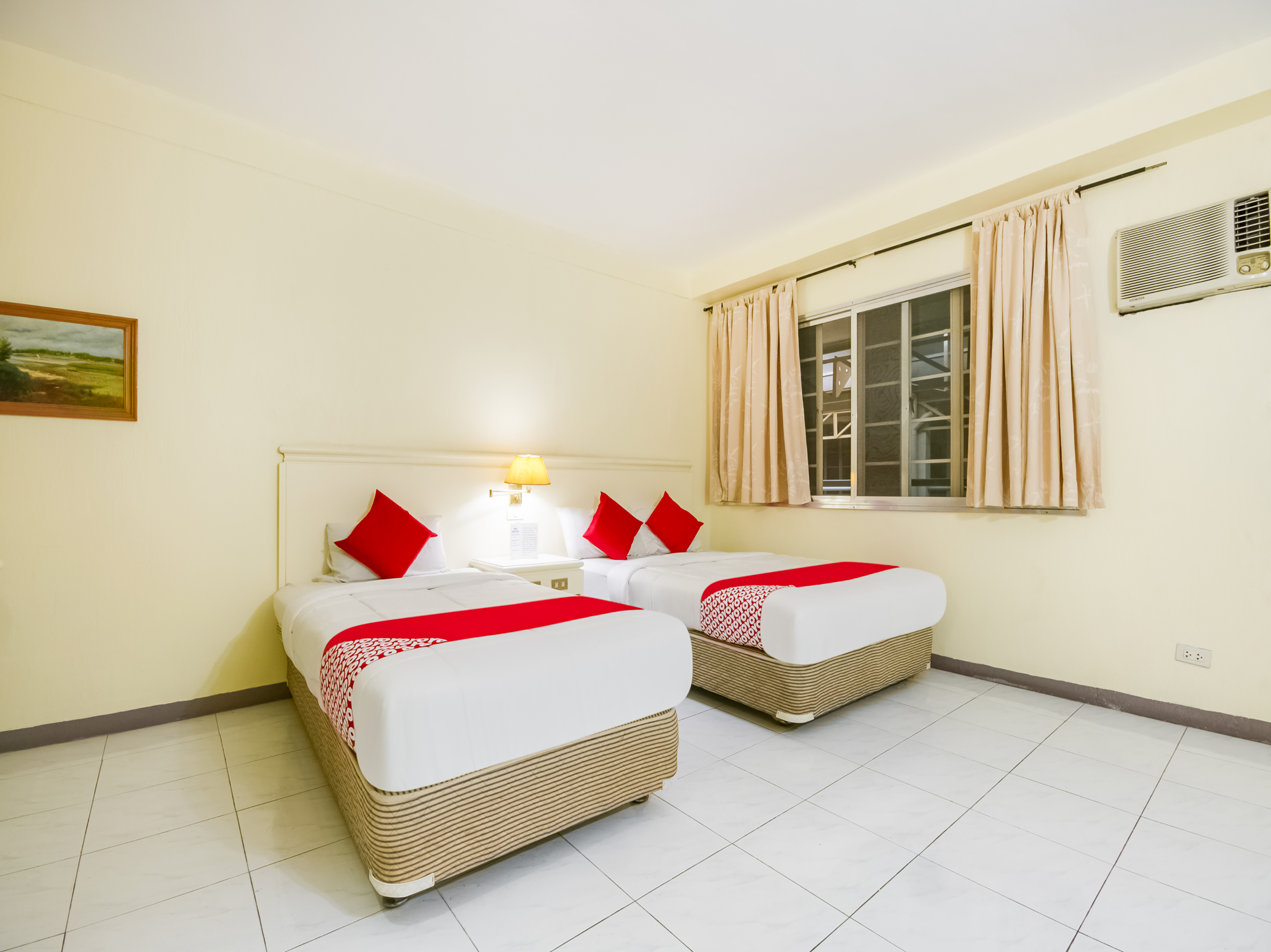 Family Room Superior