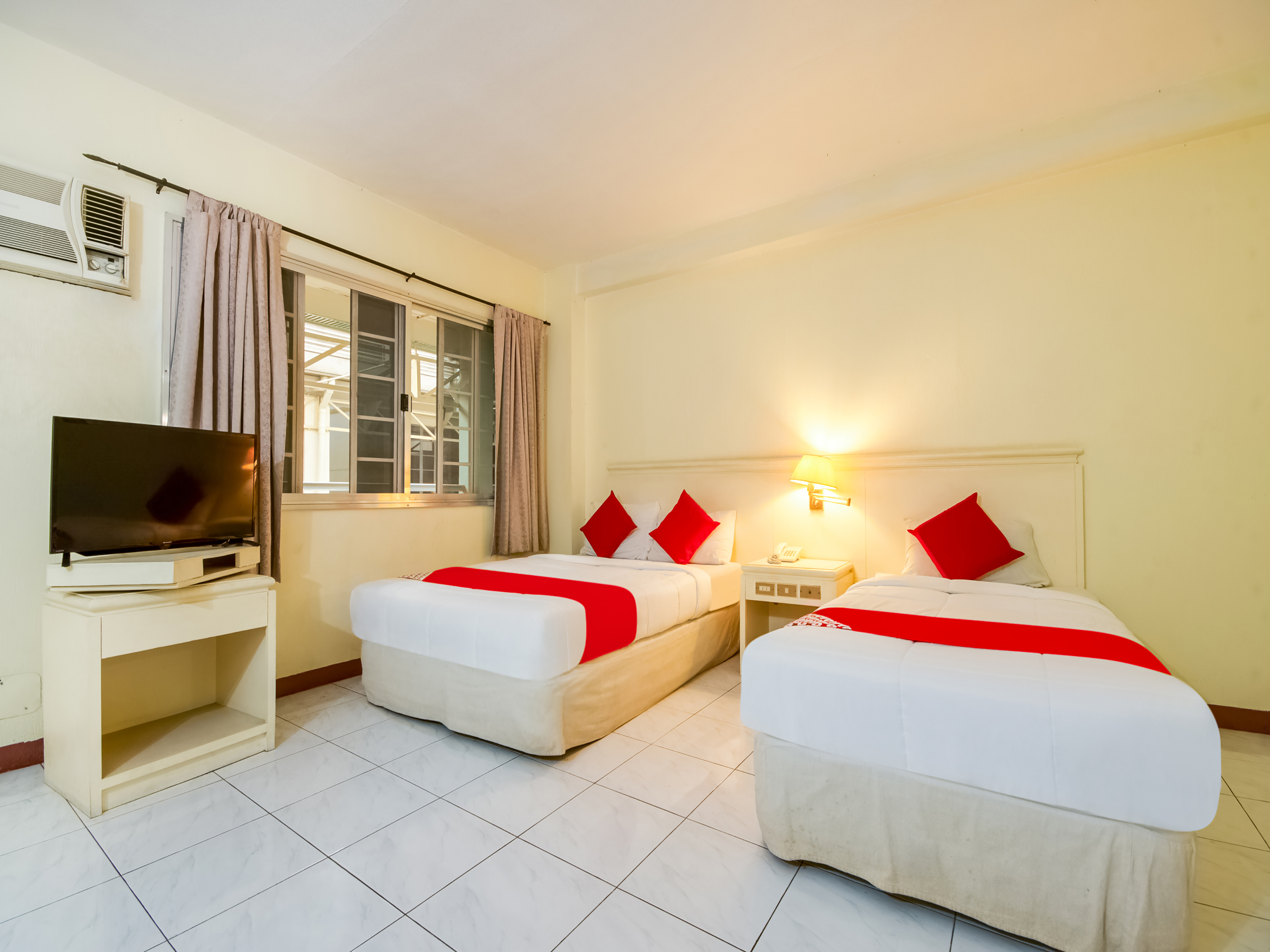 Family Room Superior