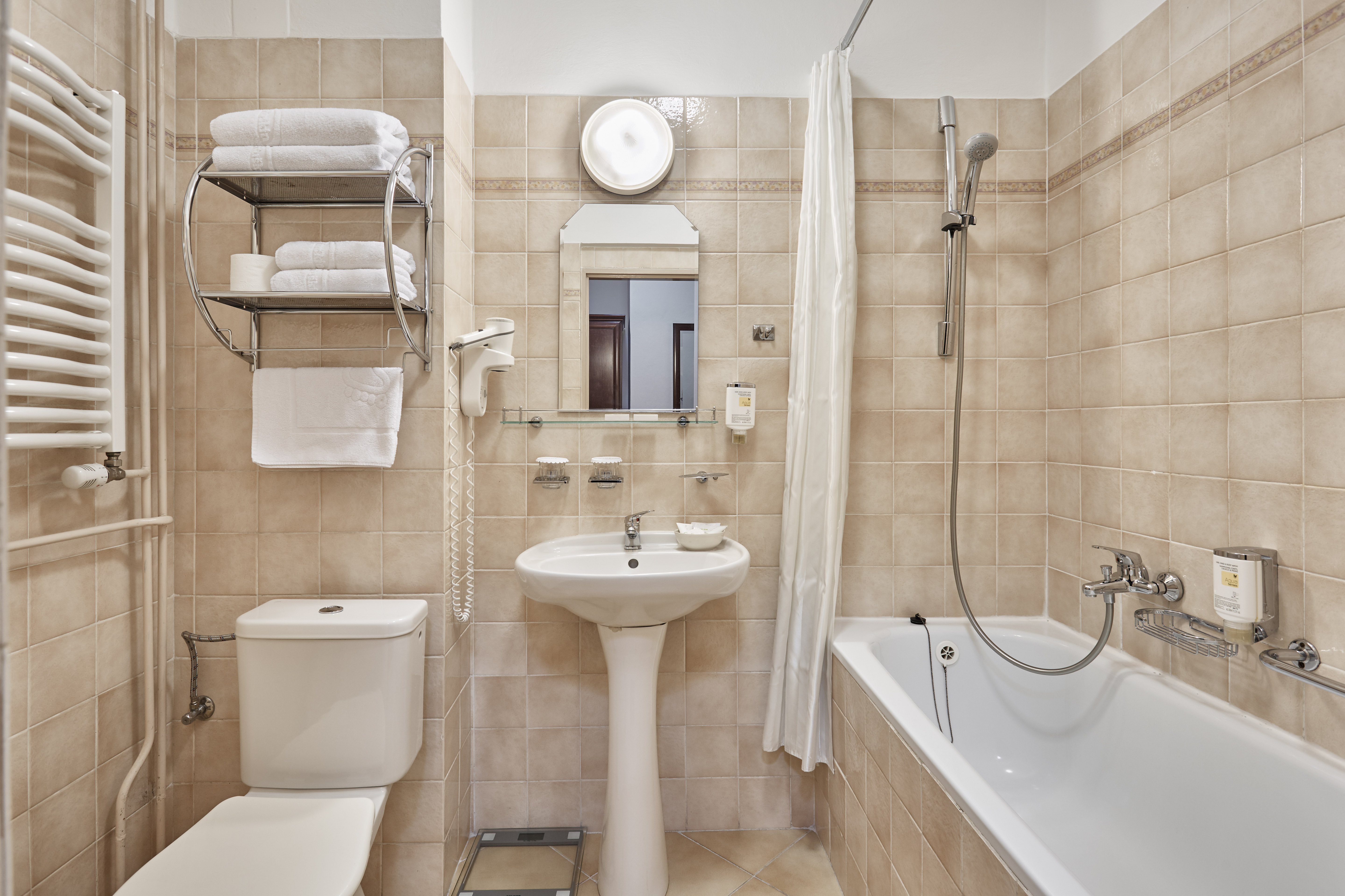 Double or Twin Deluxe