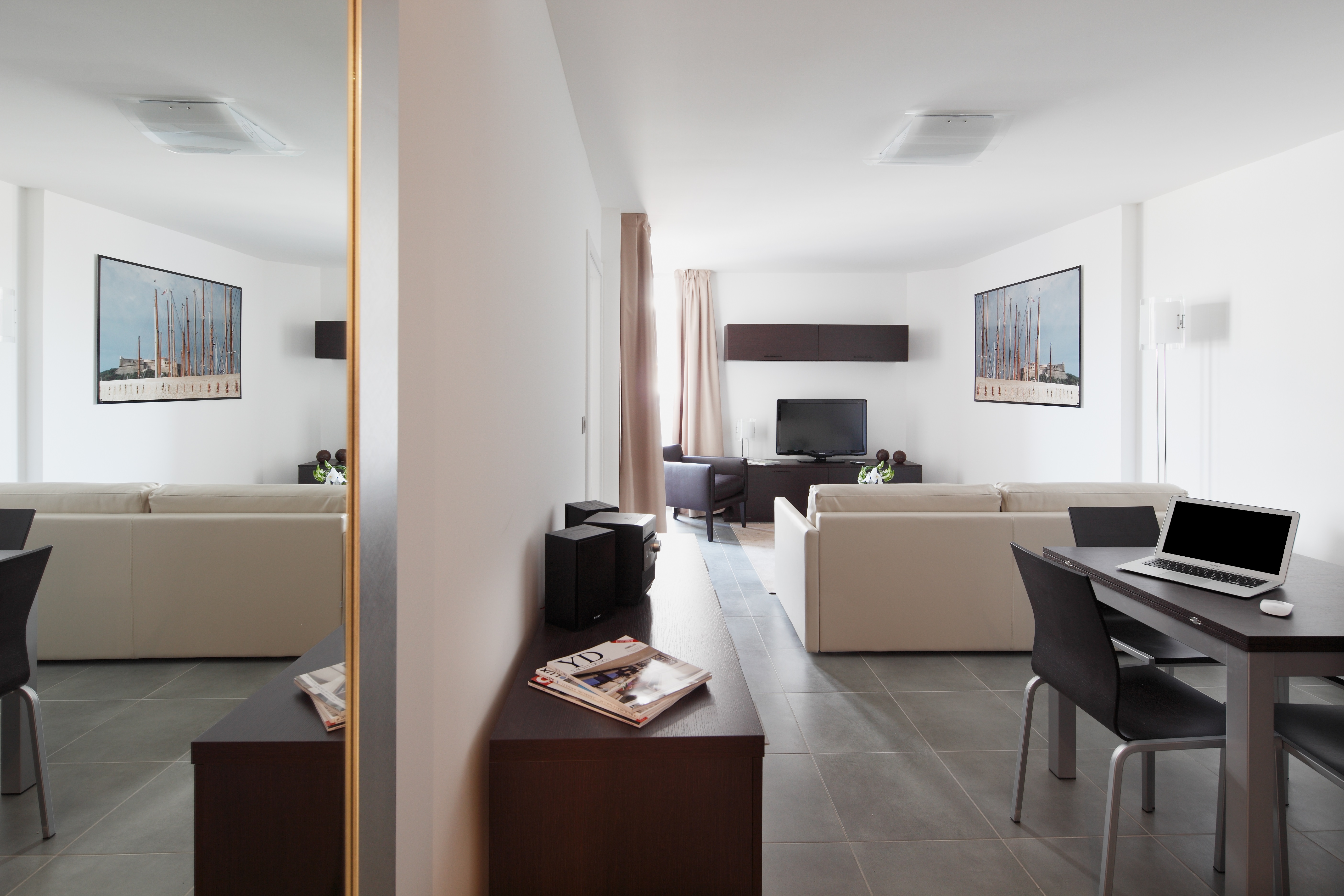 Apartment Deluxe with Balcony