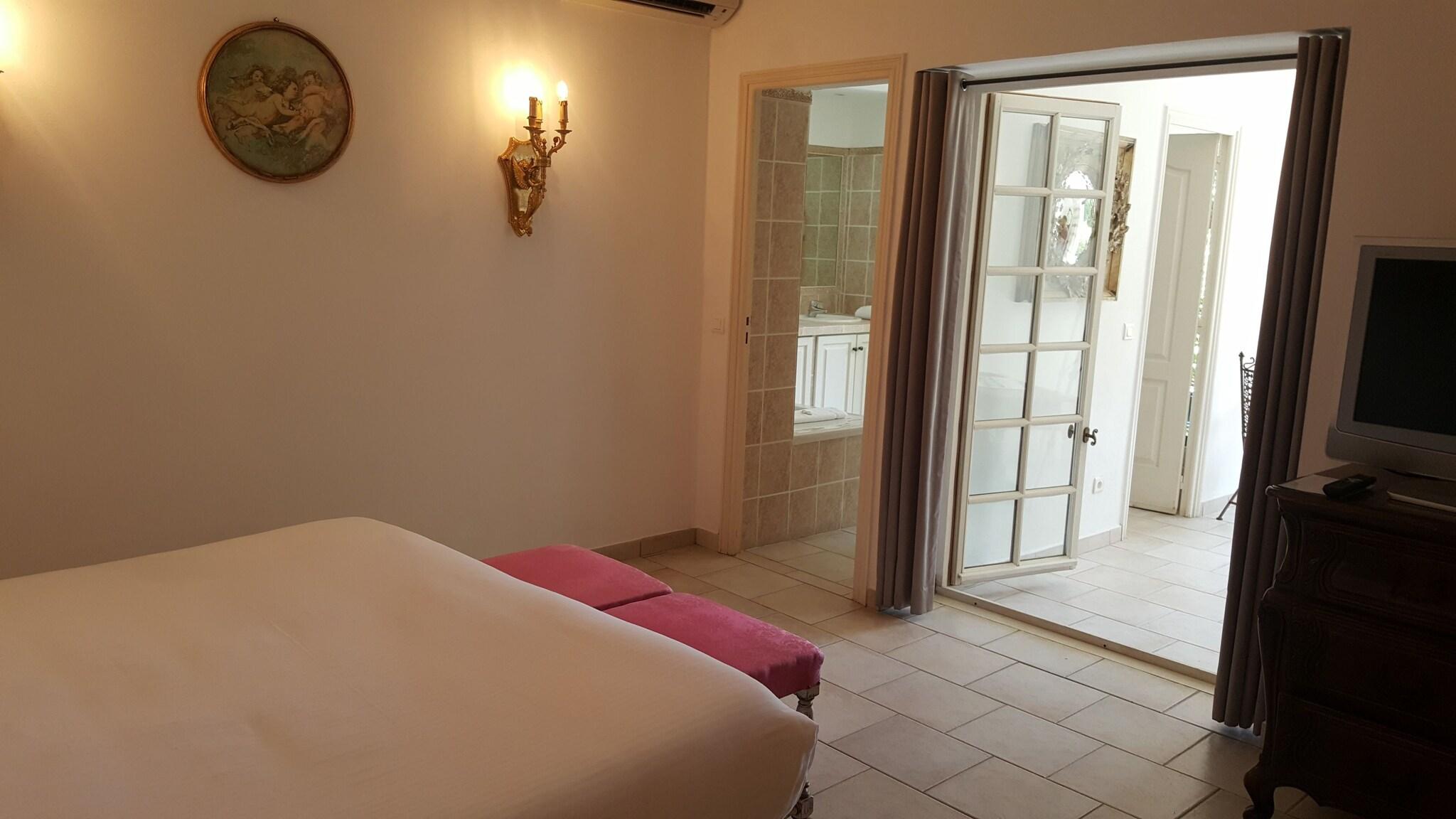 Suite with Double Bed