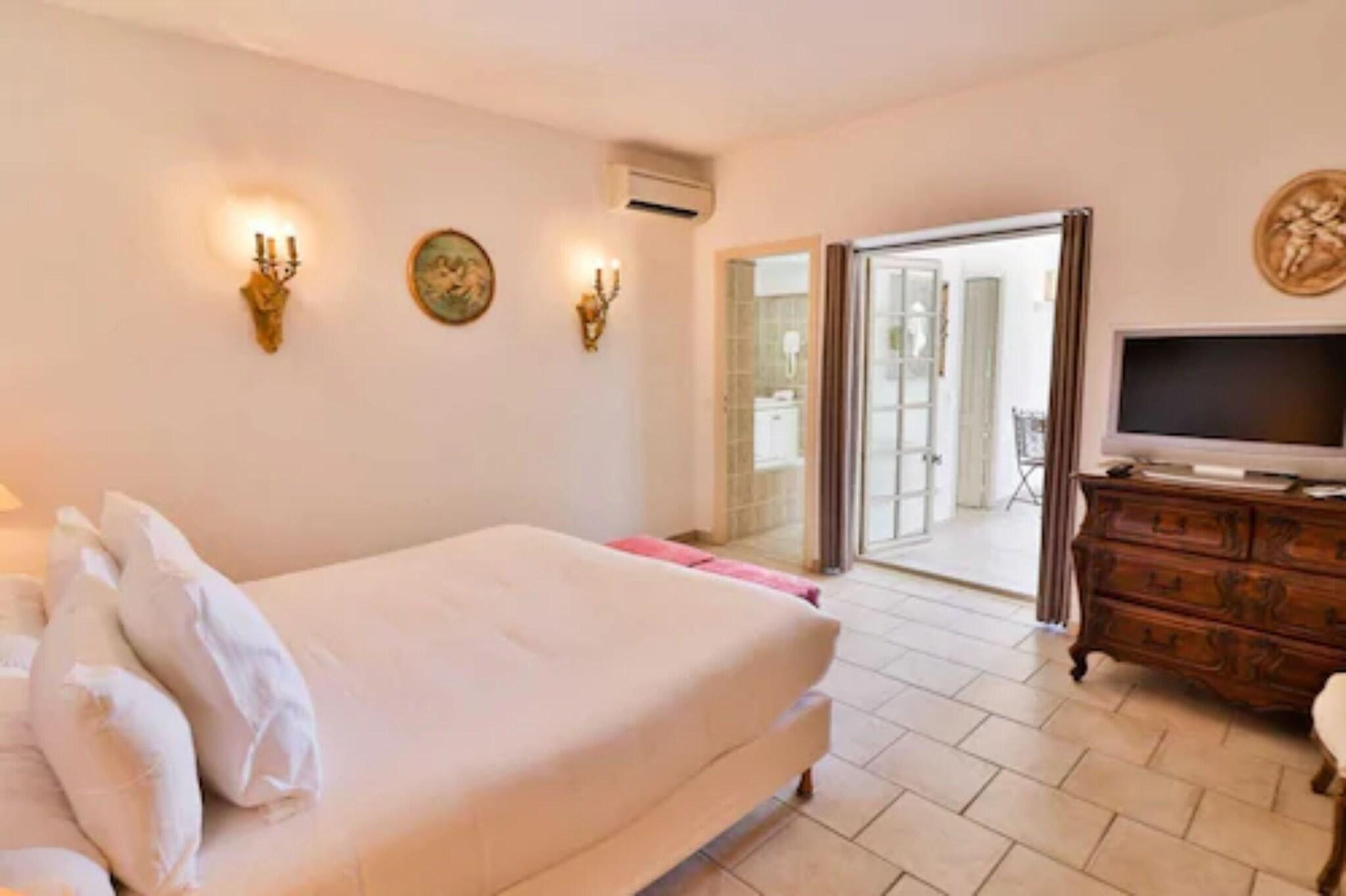 Suite with Double Bed