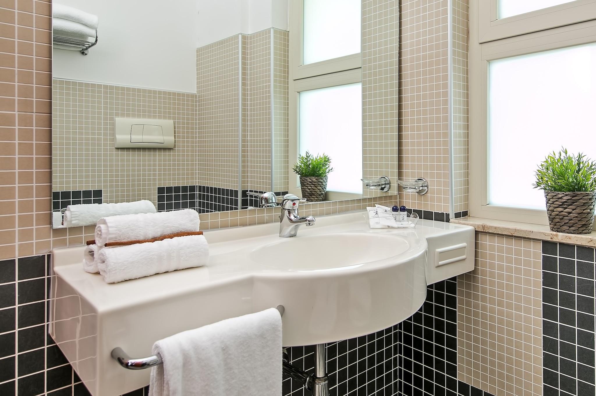 Quadruple Deluxe One Bed