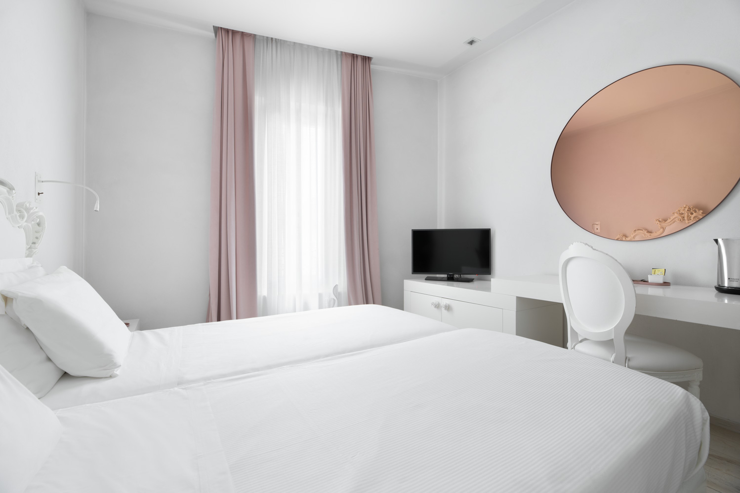 Double or Twin Standard