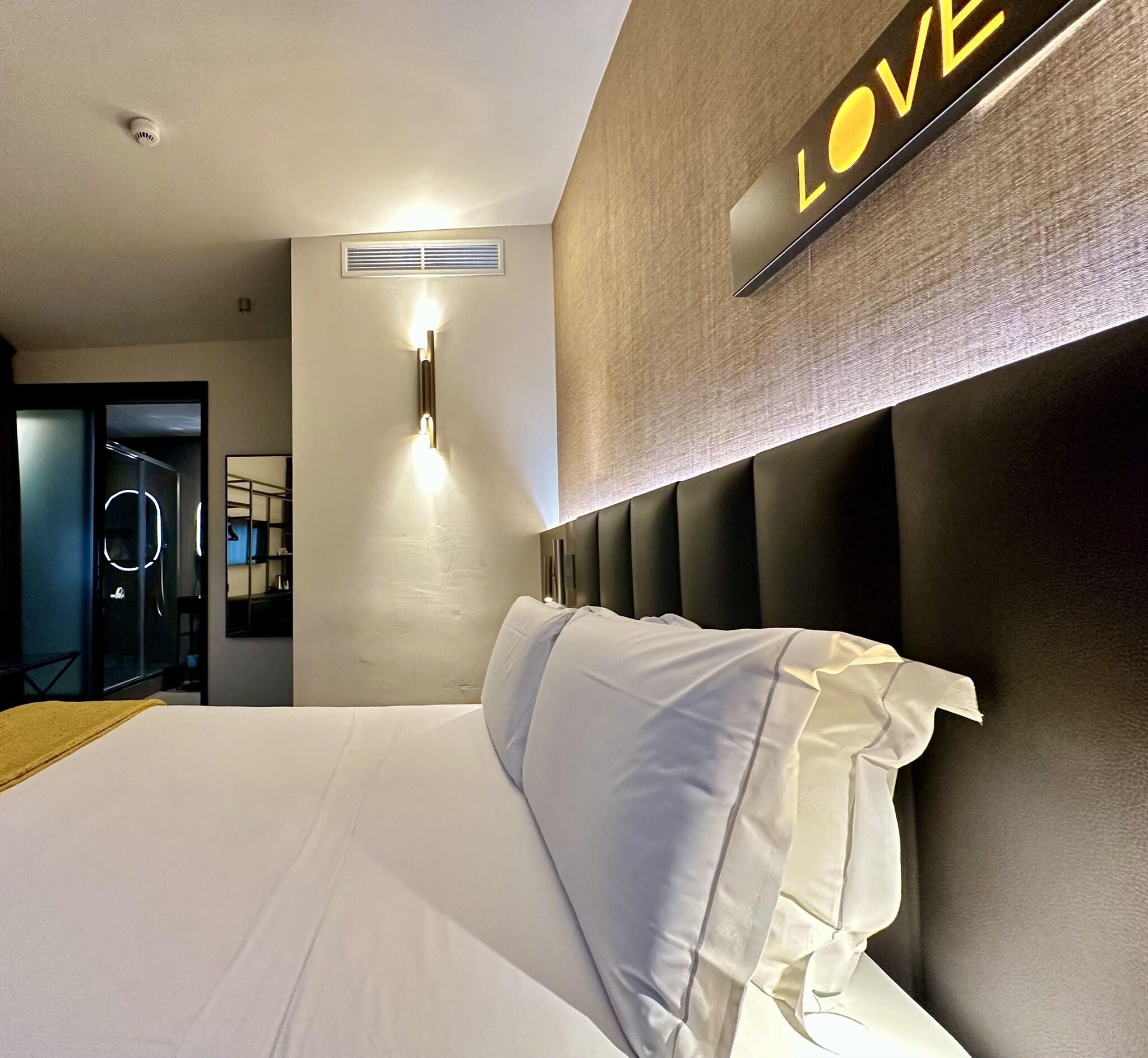 Double Deluxe with Terrace