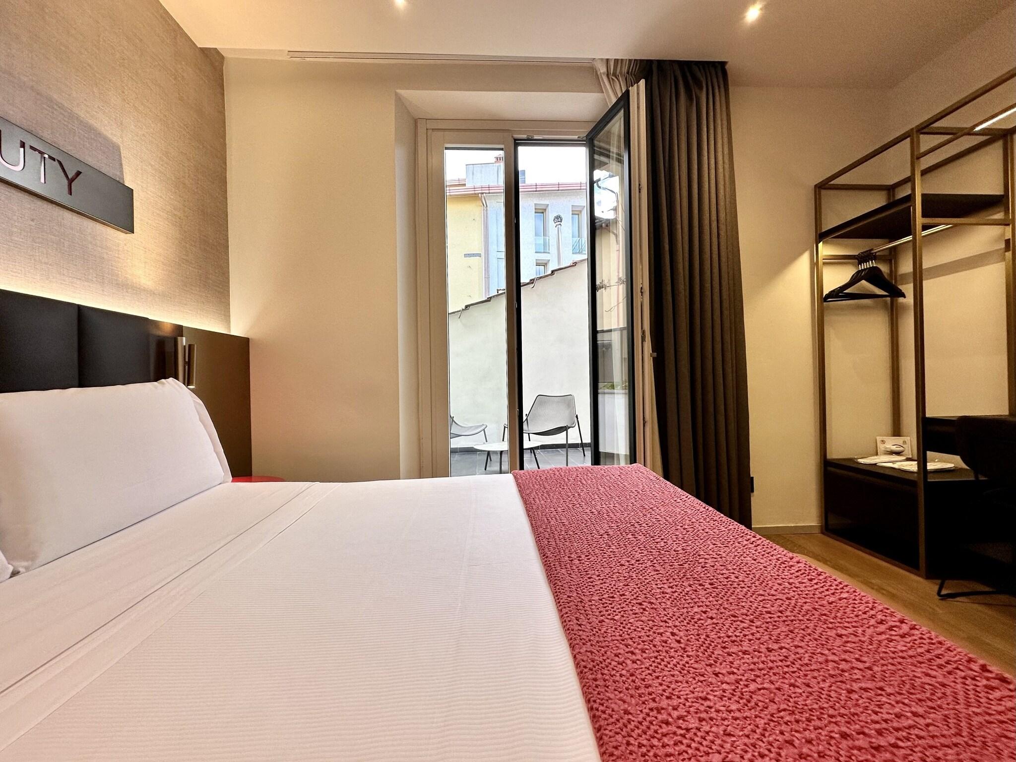 Double Deluxe with Terrace