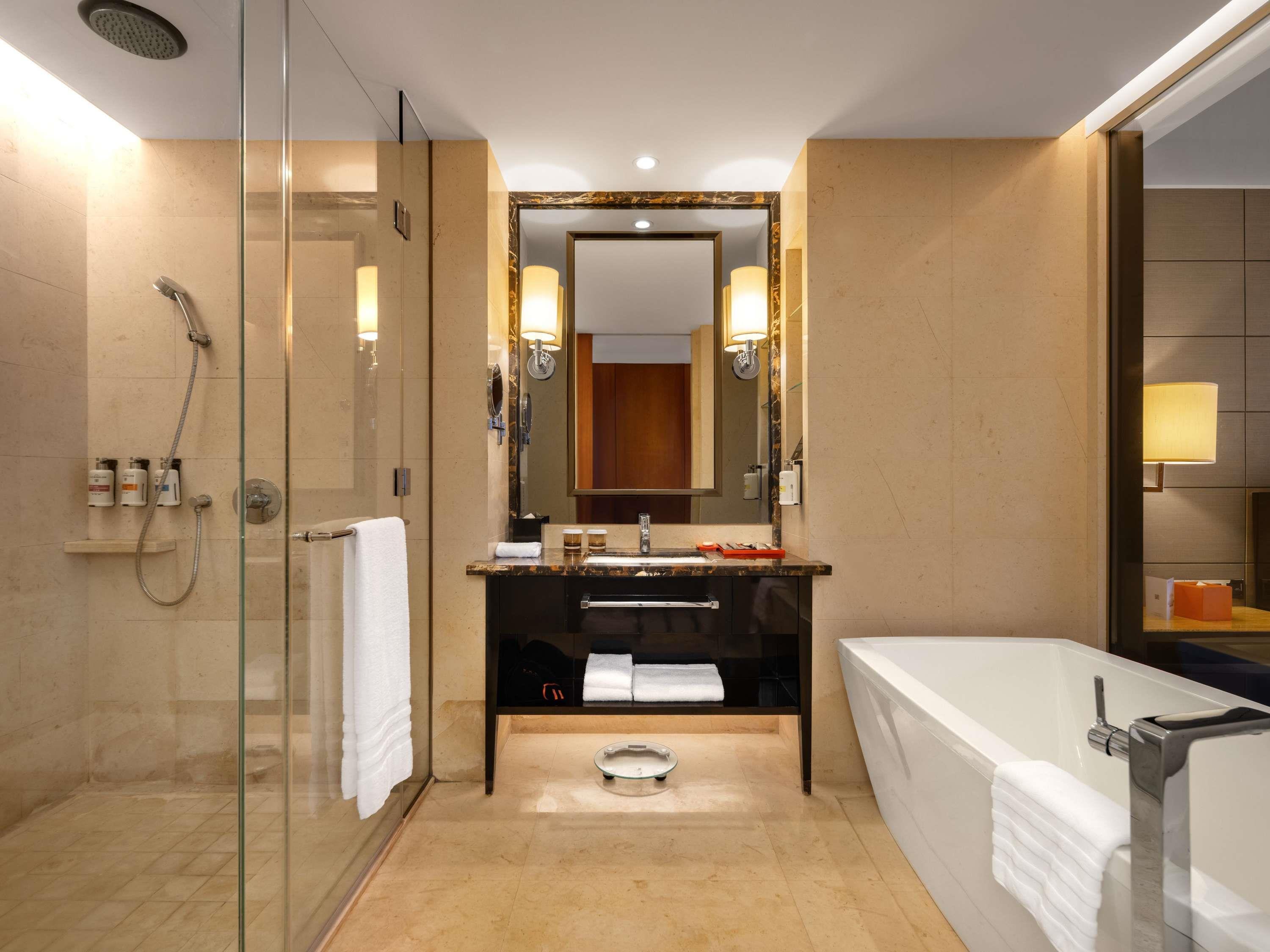 Junior Suite King Size Bed