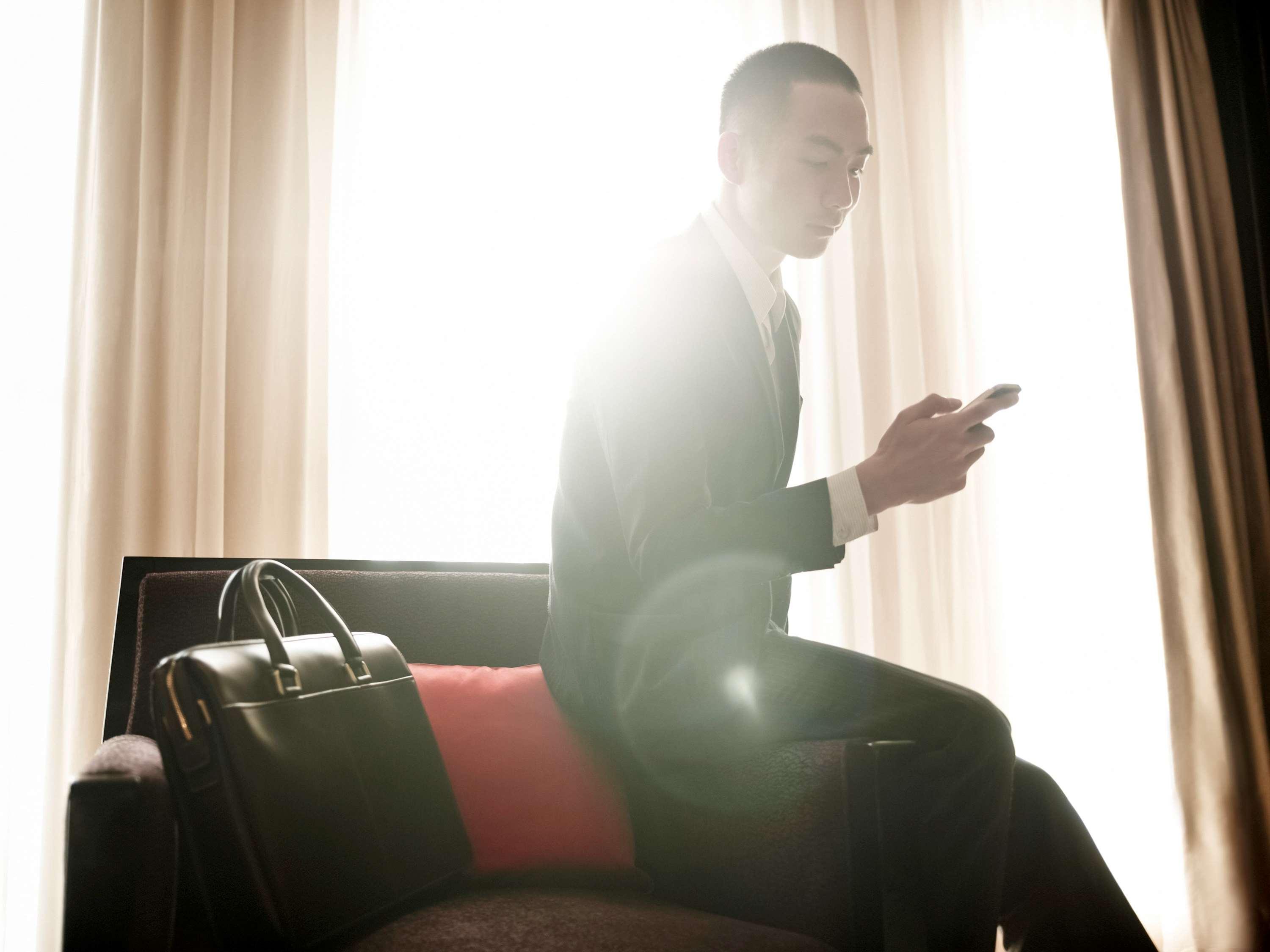 Suite Deluxe King Bed