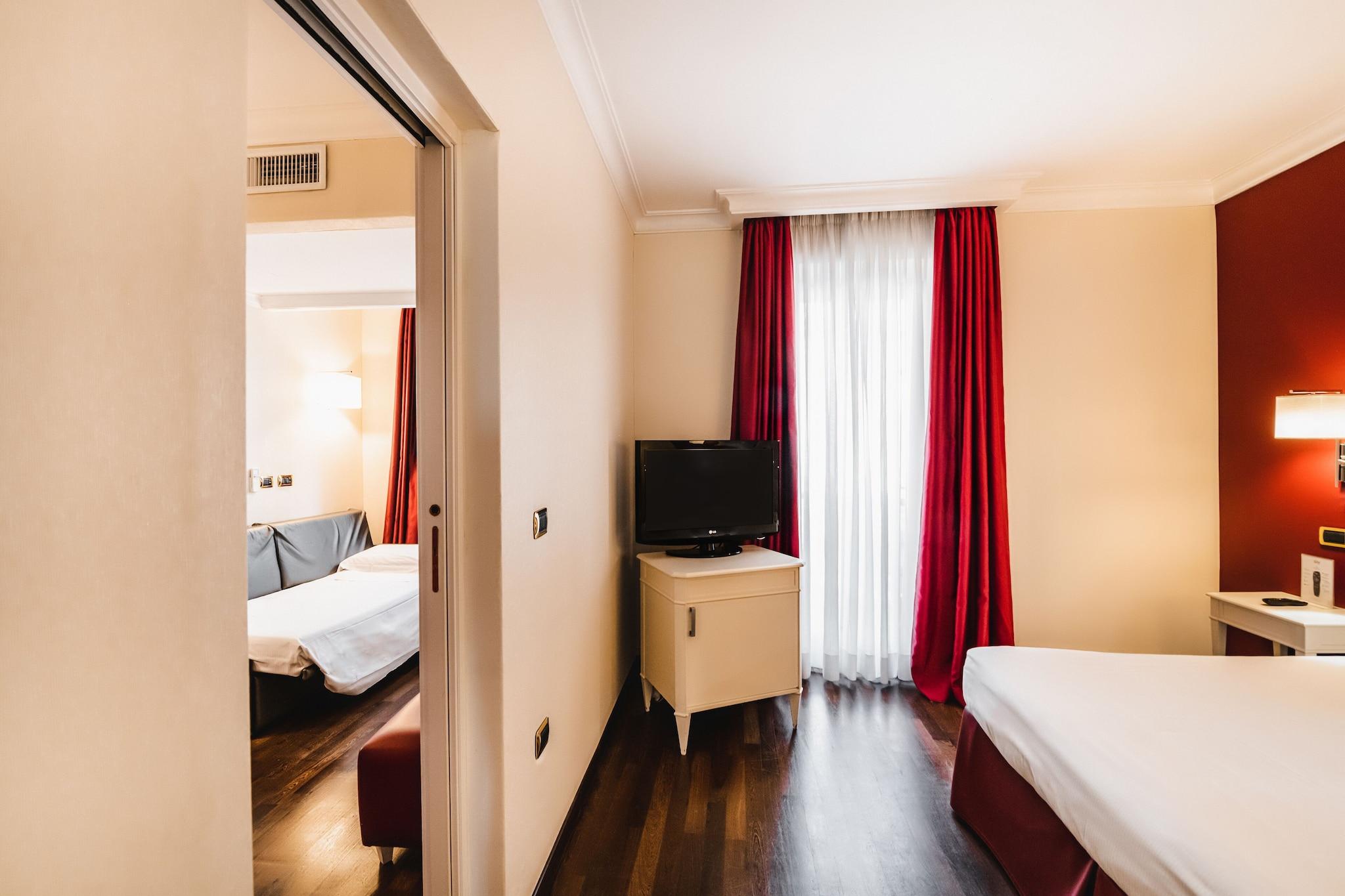 Suite Deluxe Queen Bed