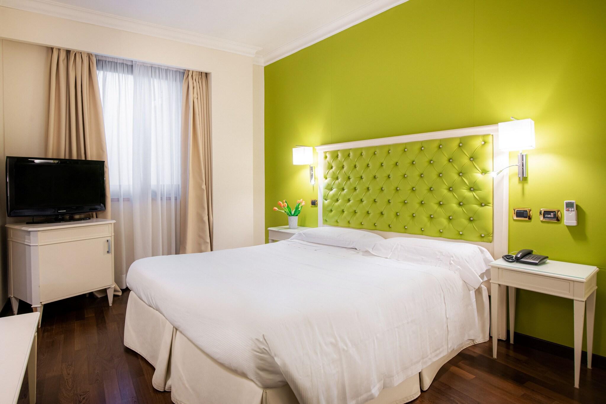 Double or Twin Standard