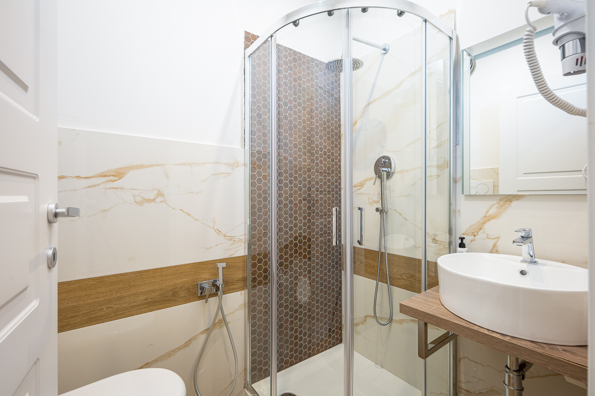 Double or Twin Standard