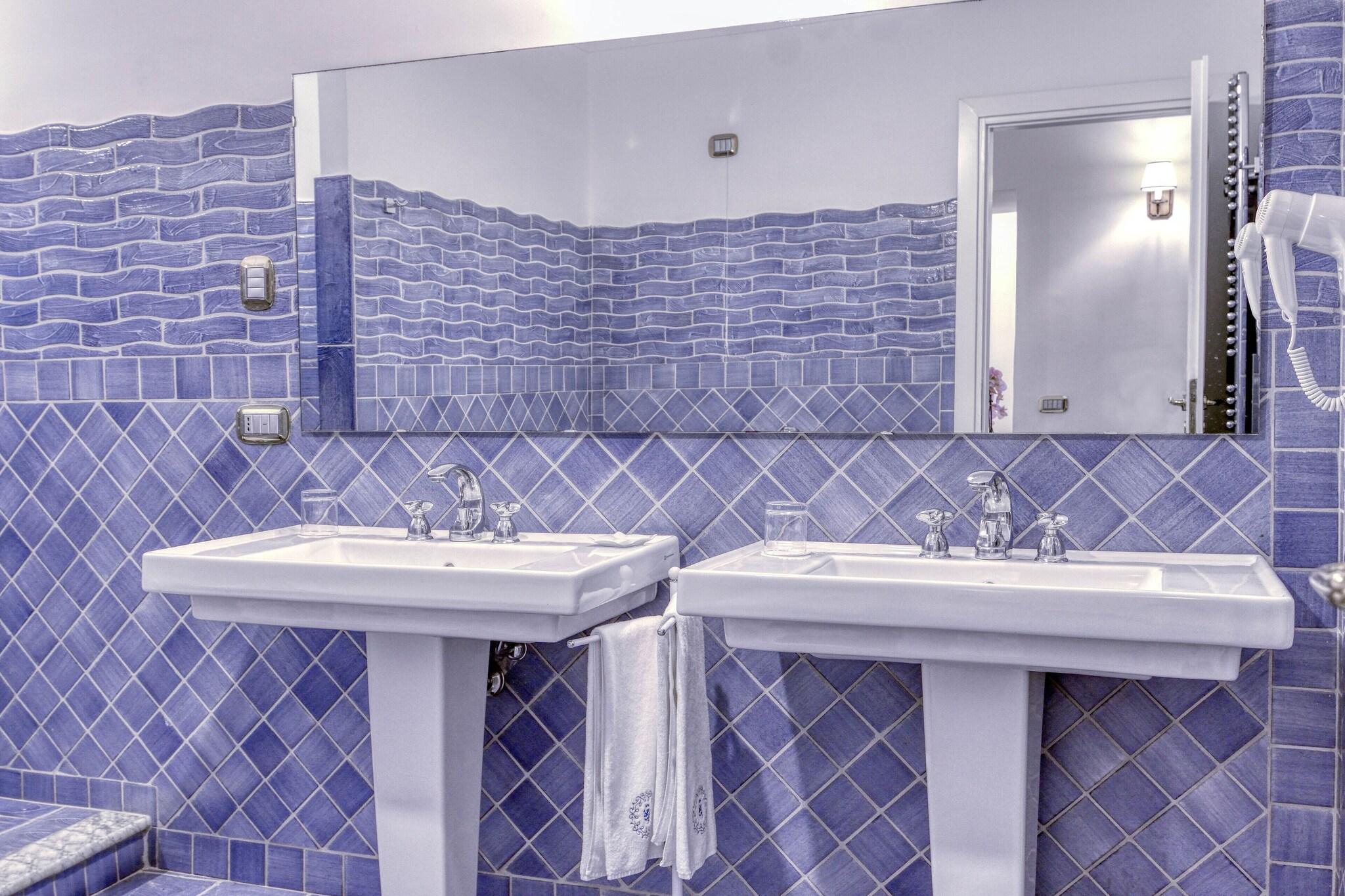 Junior Suite King Size Bed