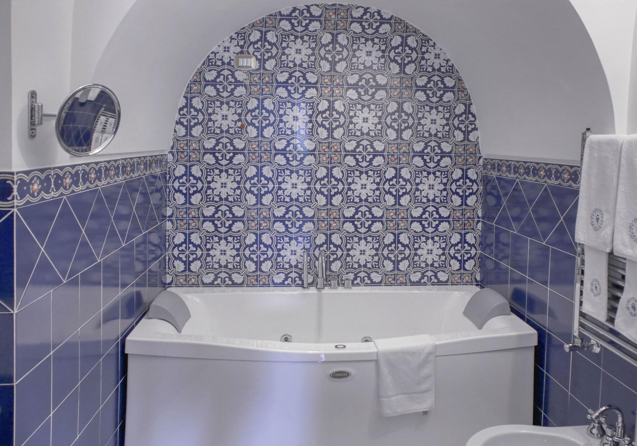 Double Deluxe King Bed