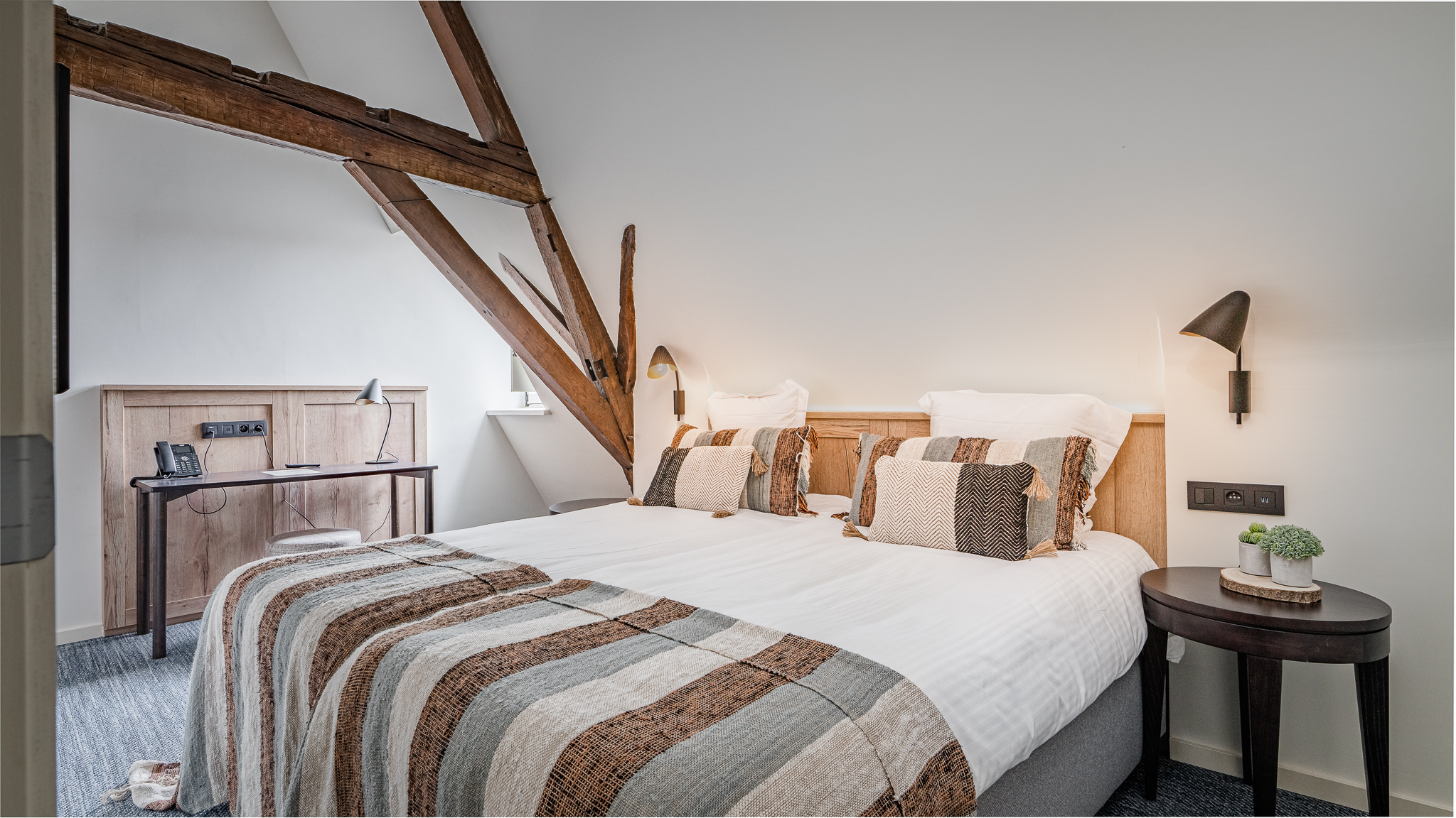 Double or Twin Standard