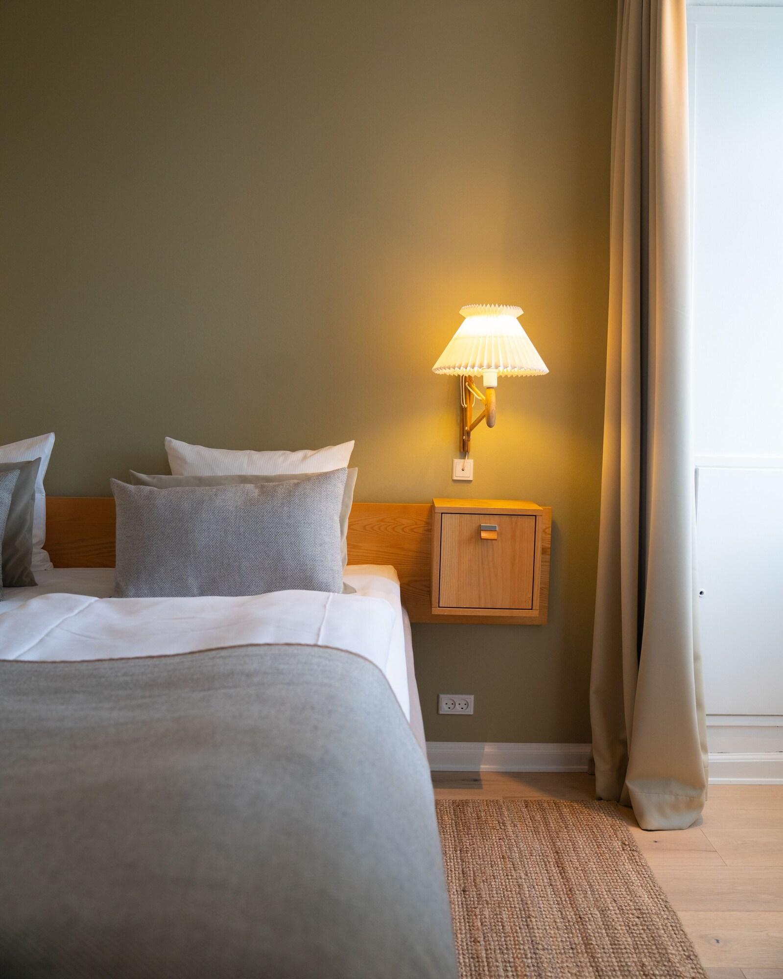 Junior Suite King Size Bed