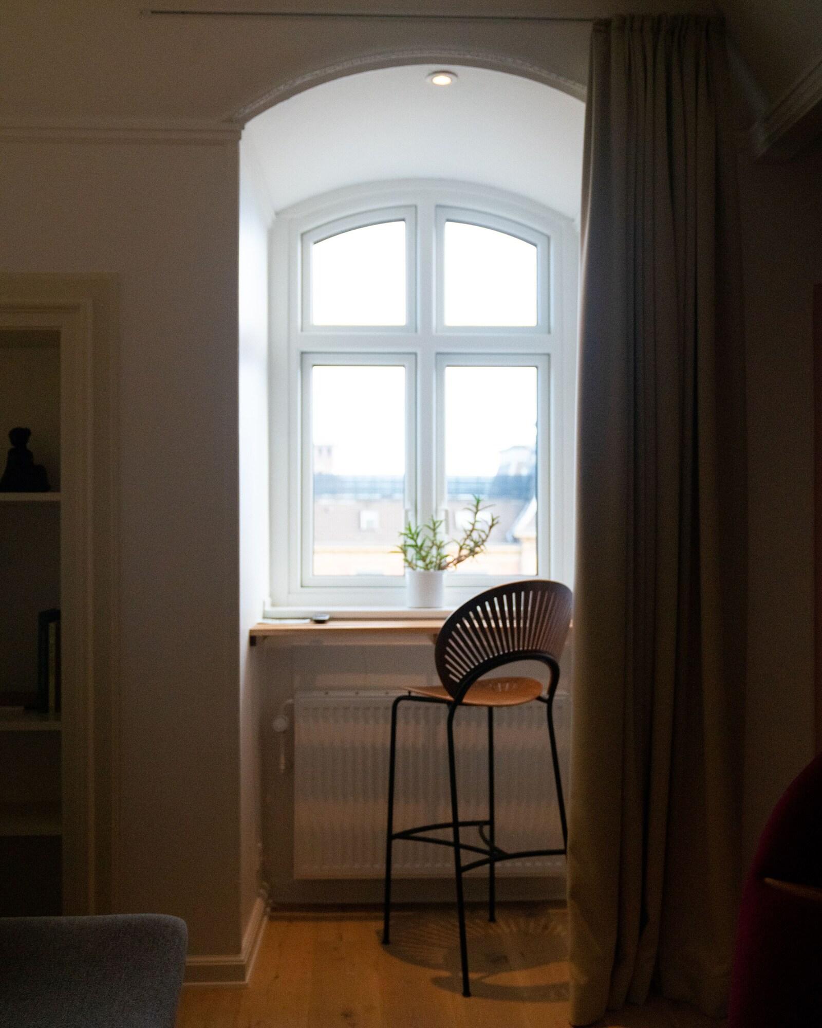 Junior Suite King Size Bed